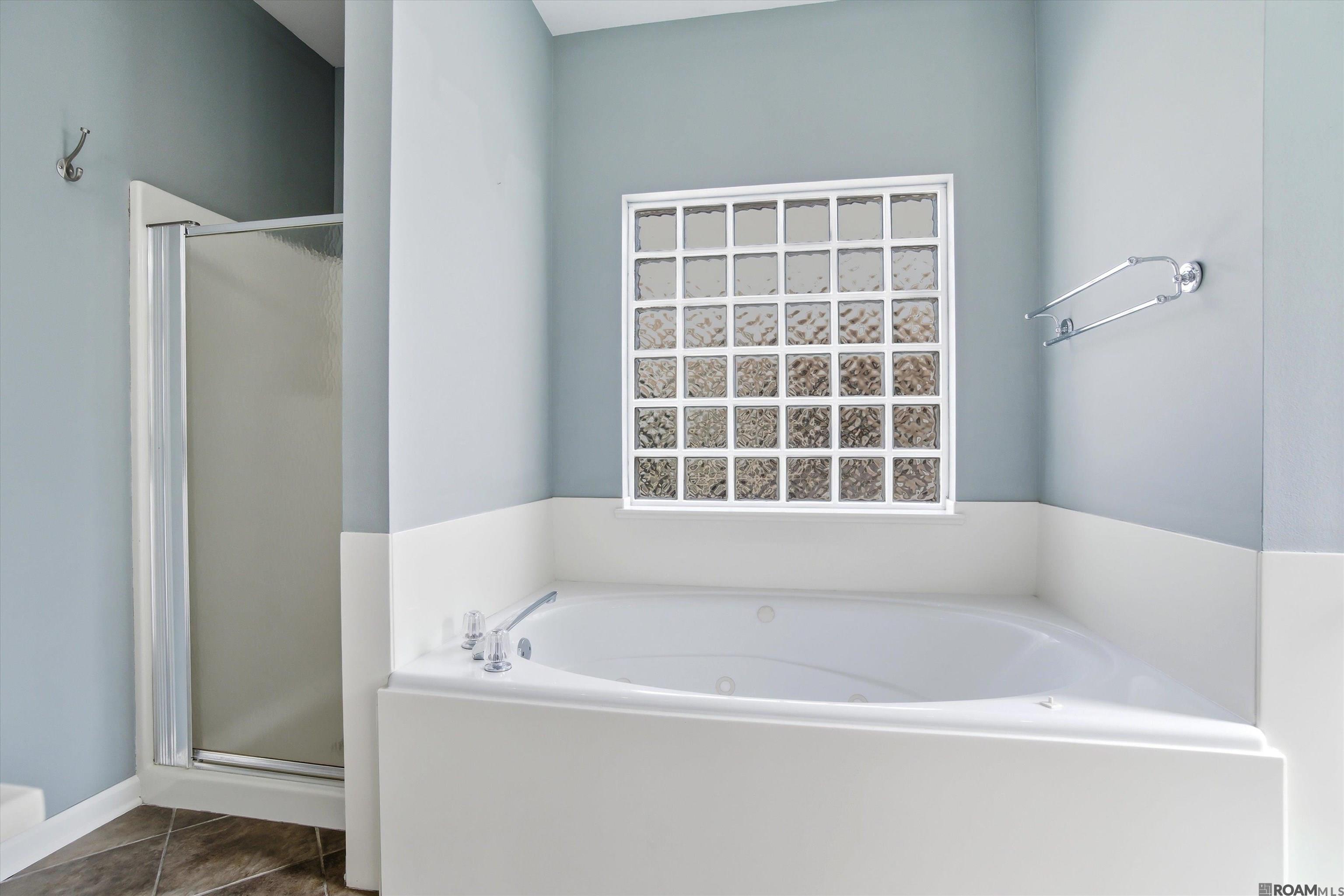 10375 Old Field Rd, St Francisville, LA, 70775