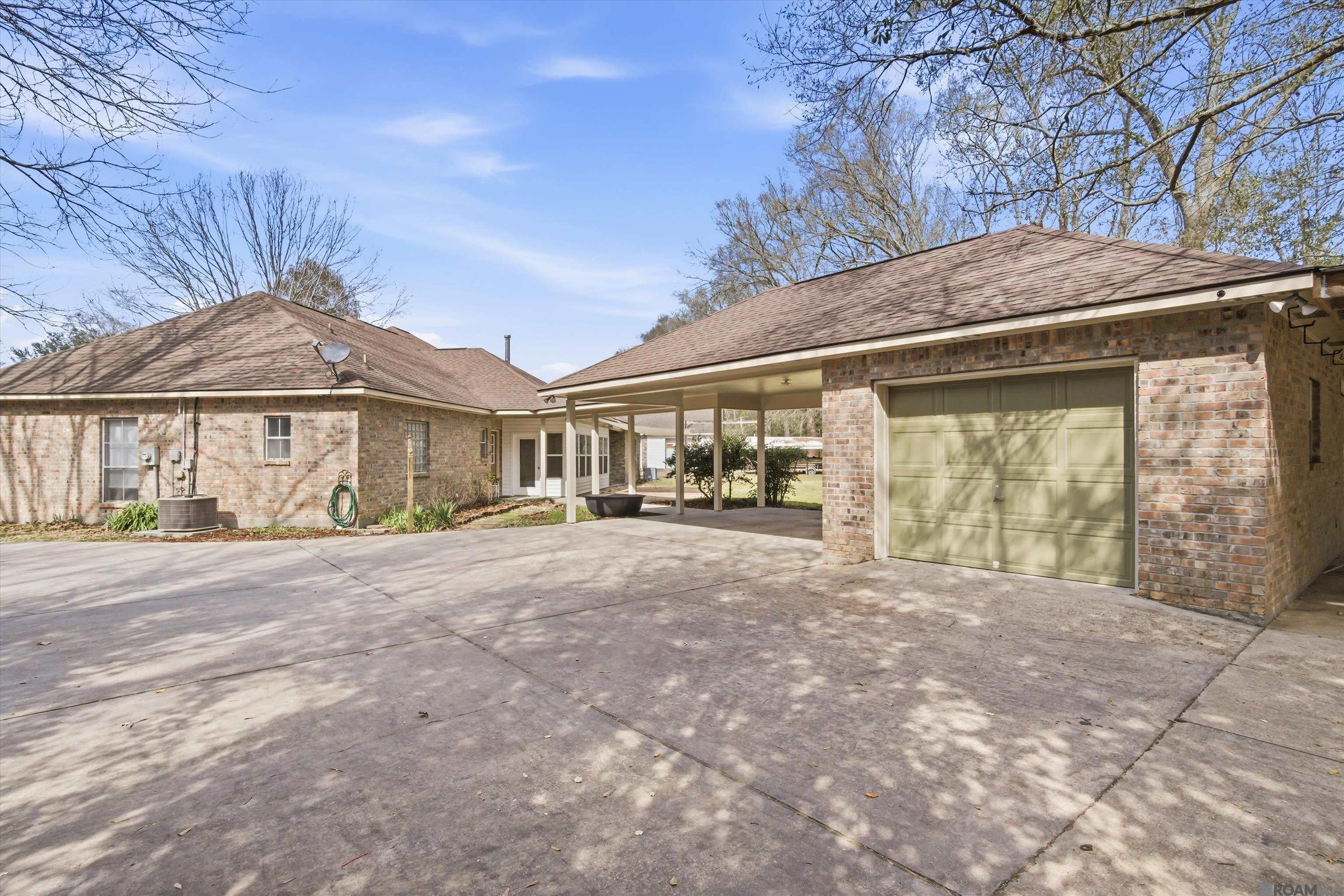 10375 Old Field Rd, St Francisville, LA, 70775