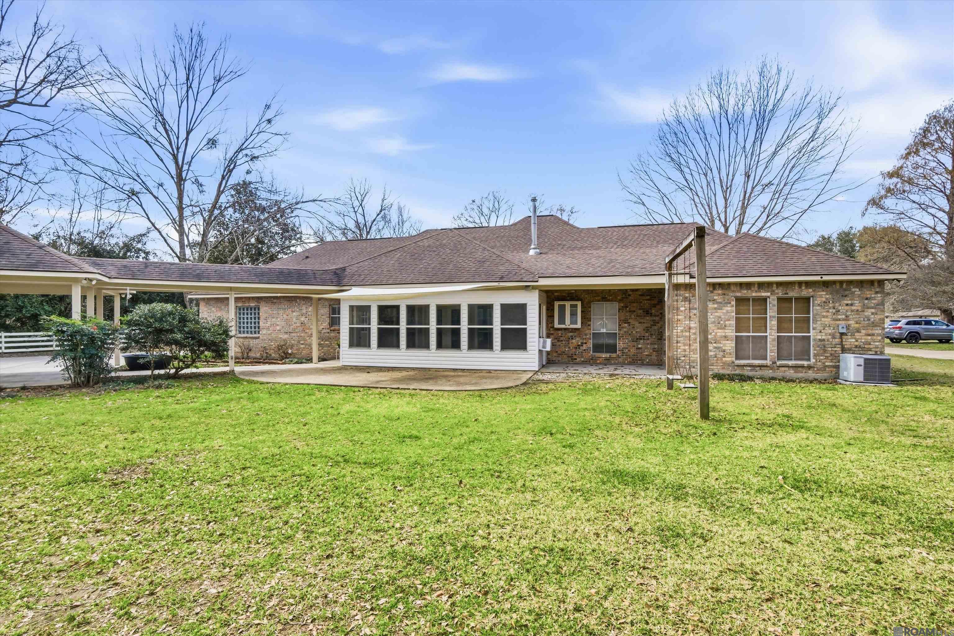 10375 Old Field Rd, St Francisville, LA, 70775