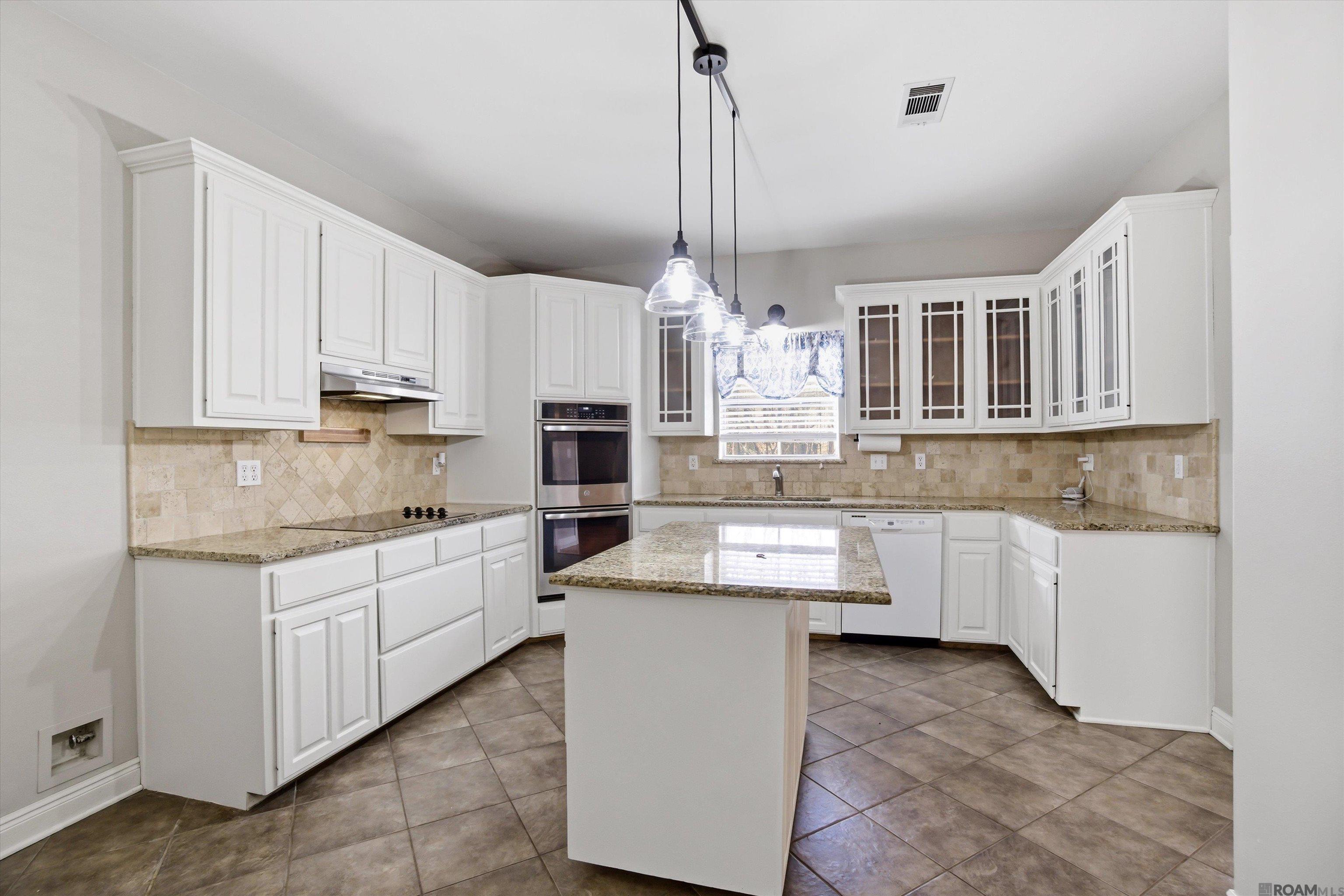 10375 Old Field Rd, St Francisville, LA, 70775