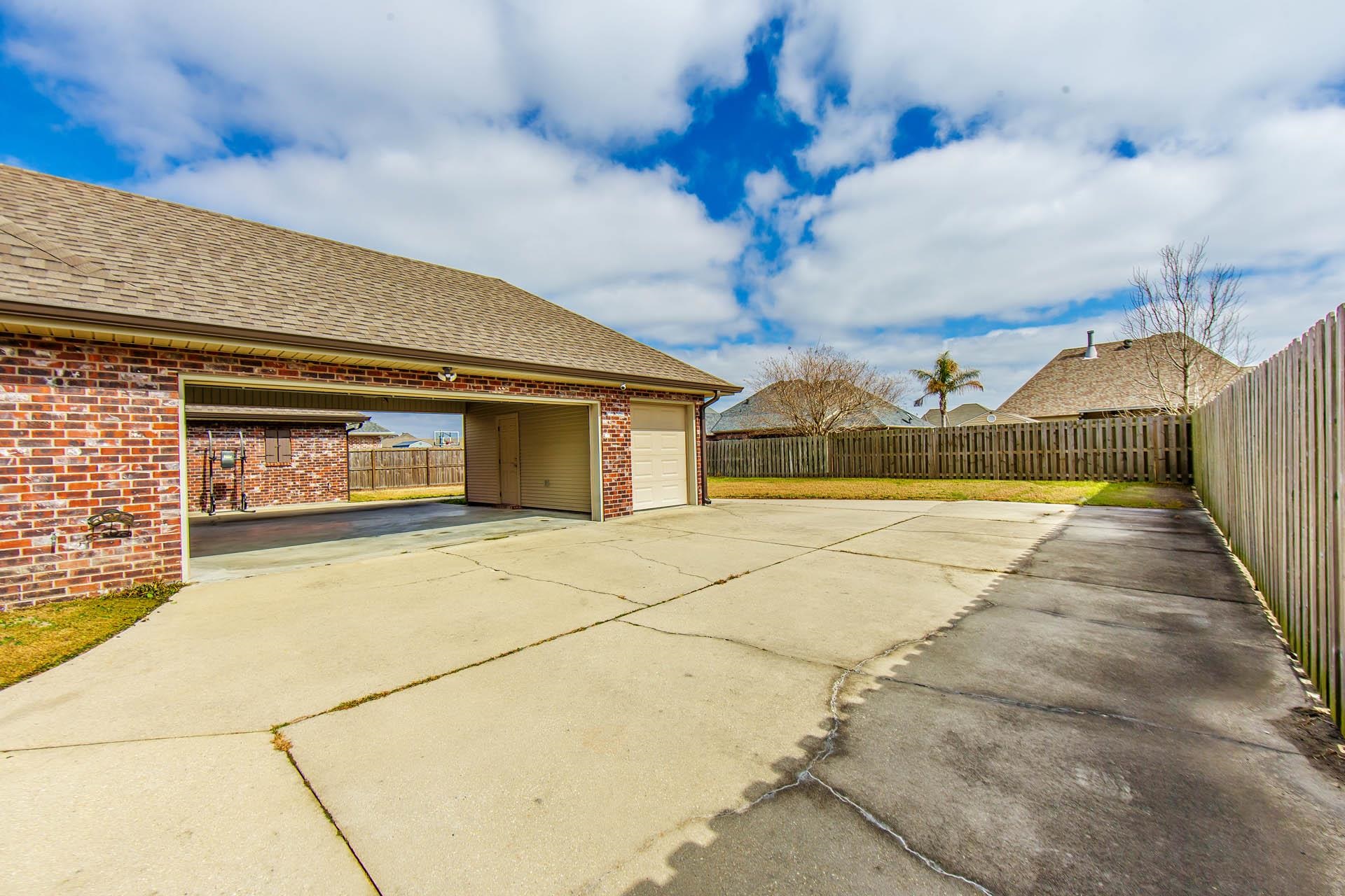 445 Sugar Highland Boulevard, Houma, LA, 70360