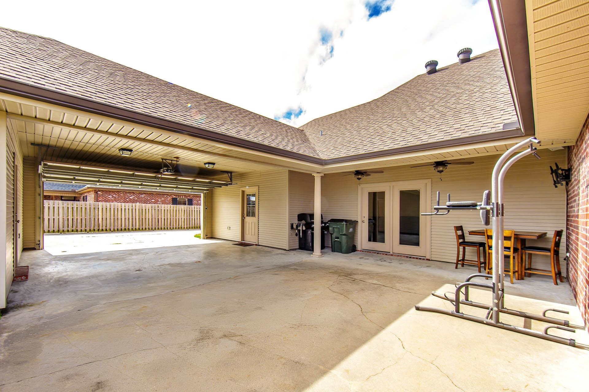 445 Sugar Highland Boulevard, Houma, LA, 70360