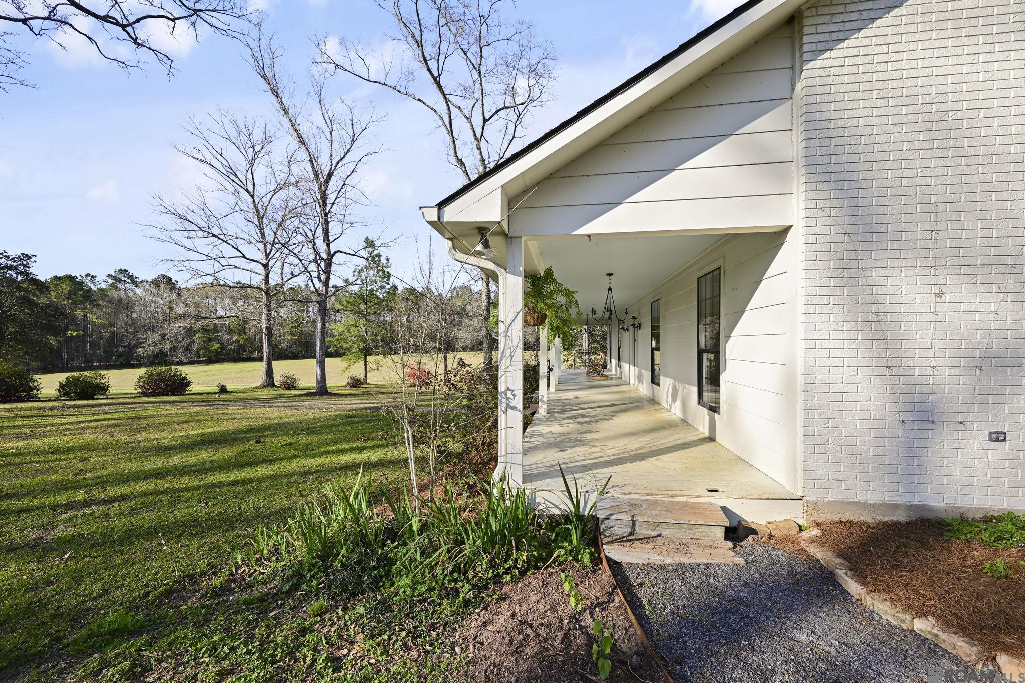 9821 Bank St Extension, Clinton, LA, 70722