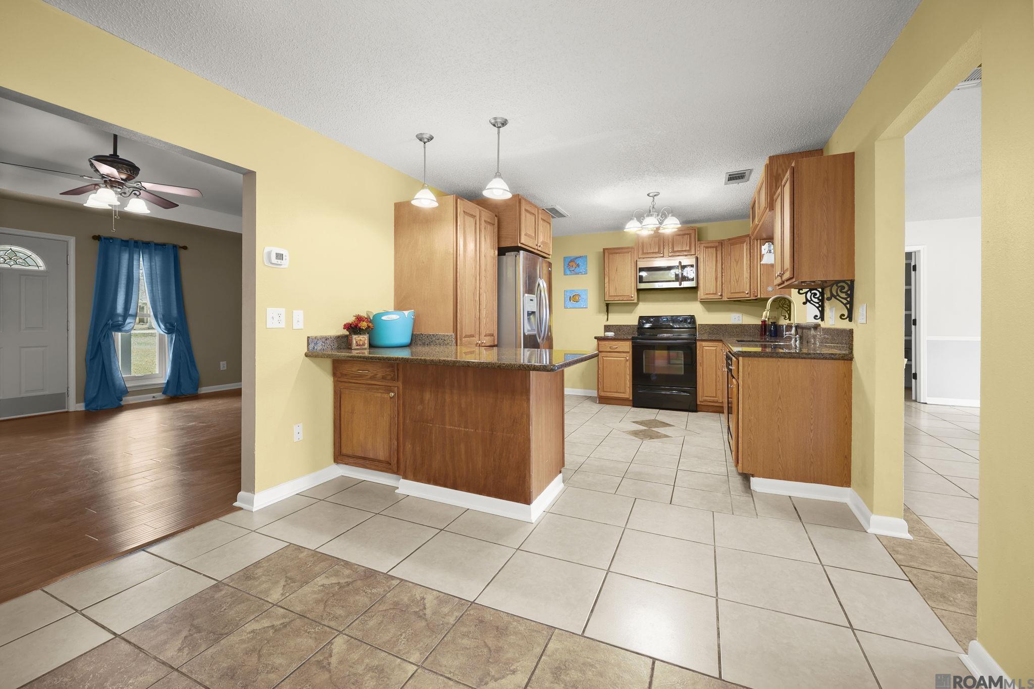 26903 Jill Rd, Holden, LA, 70744