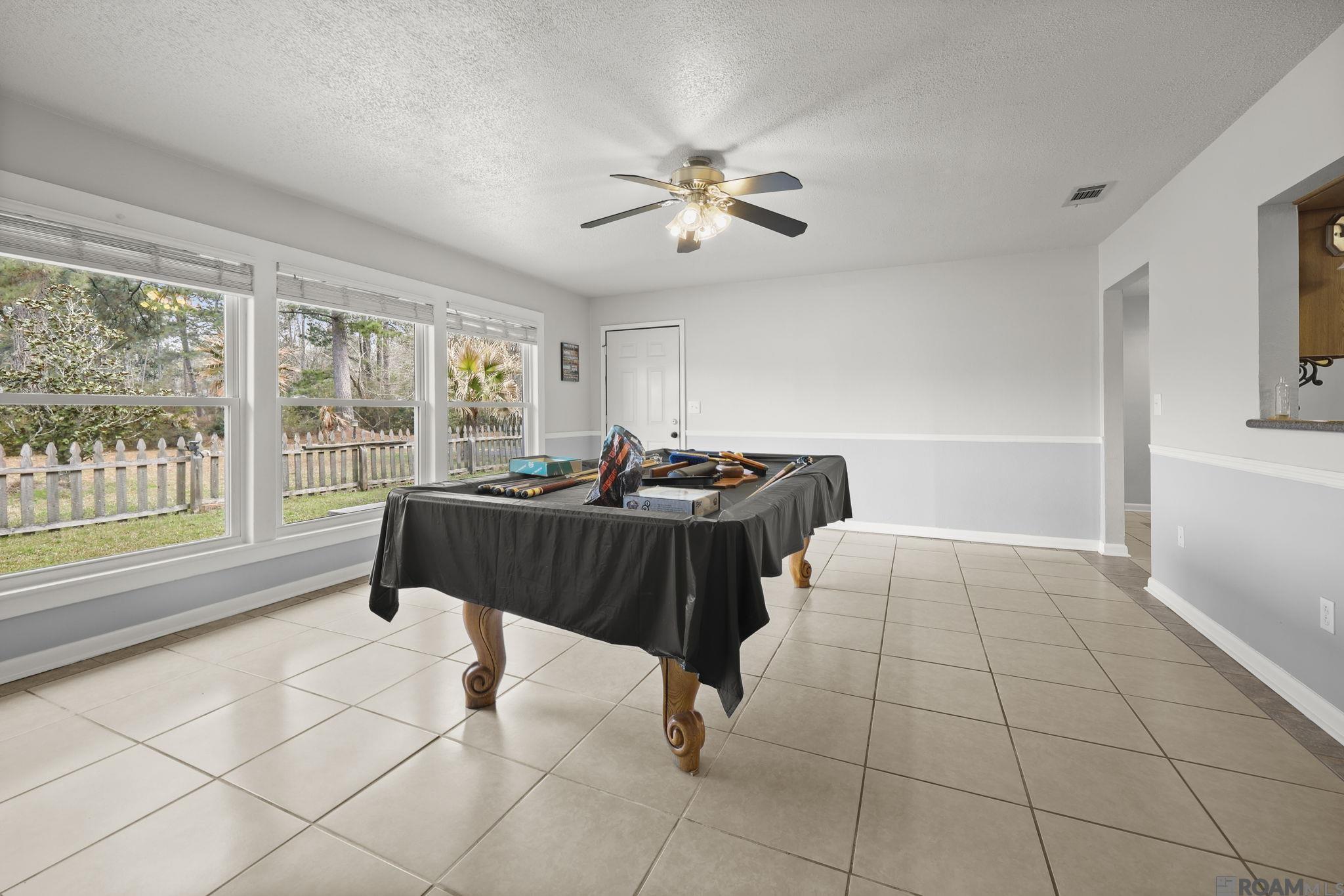 26903 Jill Rd, Holden, LA, 70744