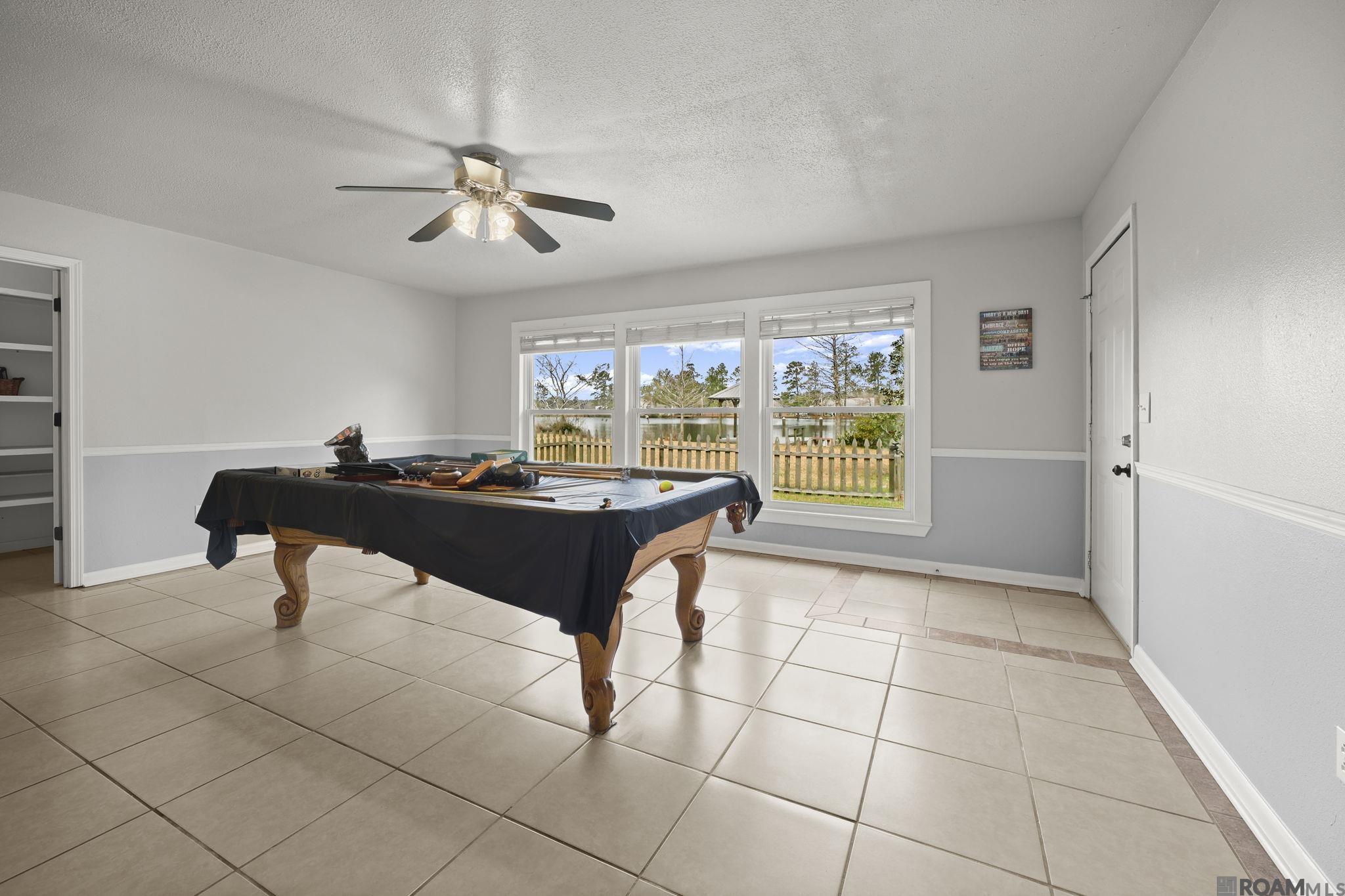 26903 Jill Rd, Holden, LA, 70744