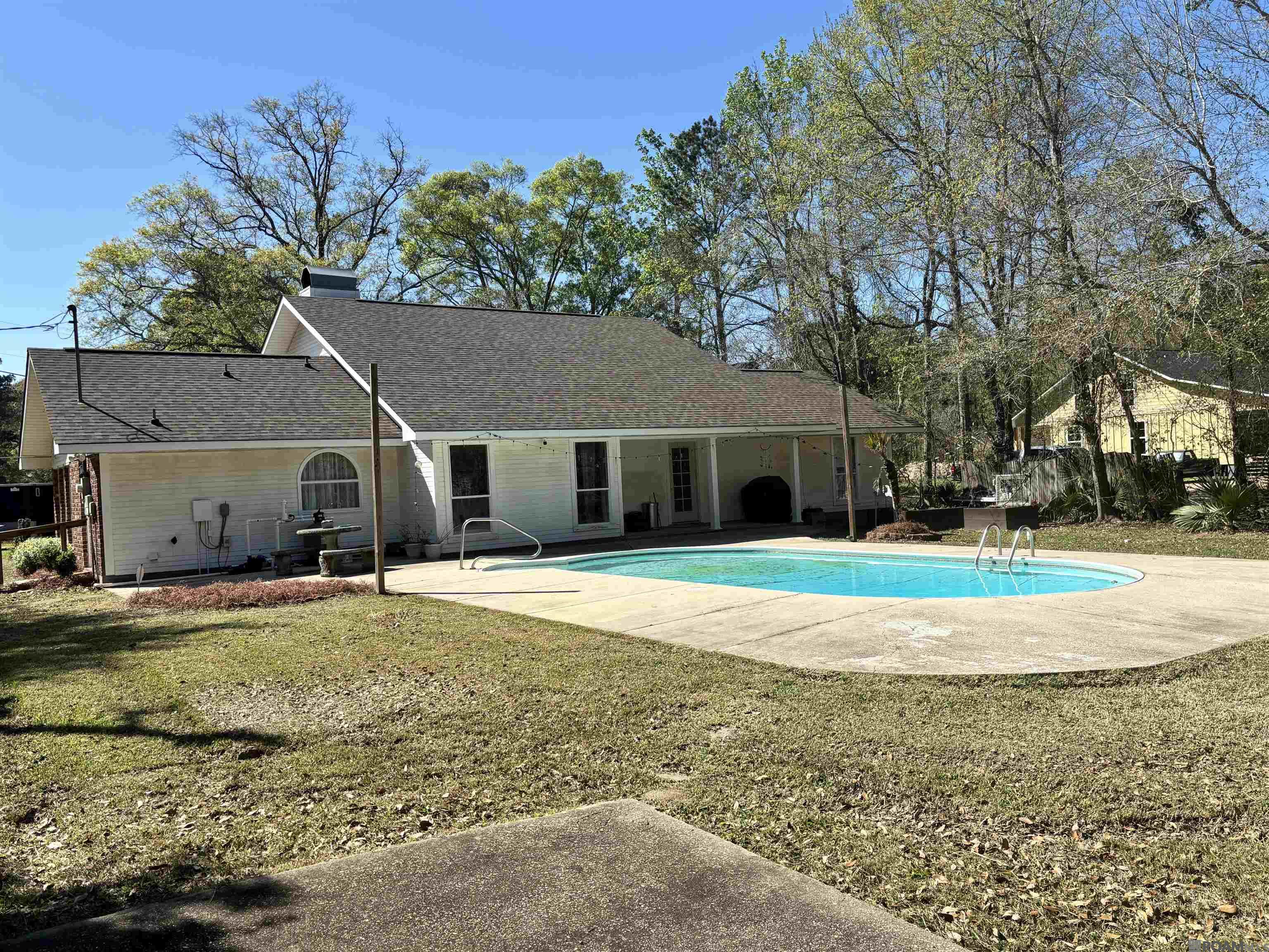 25868 Walker South Rd, Denham Springs, LA, 70726