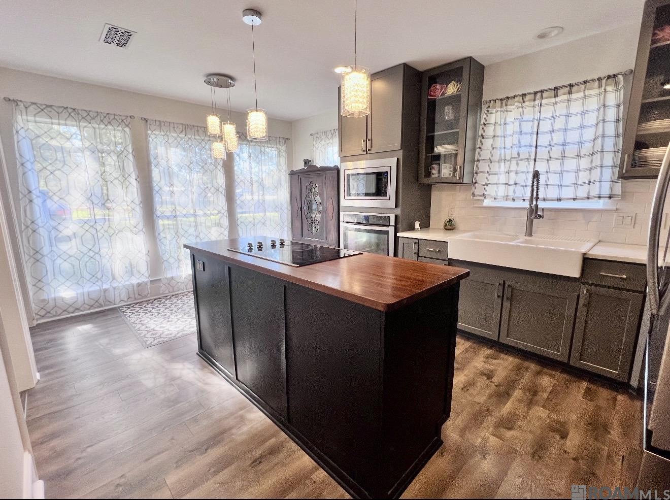 25868 Walker South Rd, Denham Springs, LA, 70726