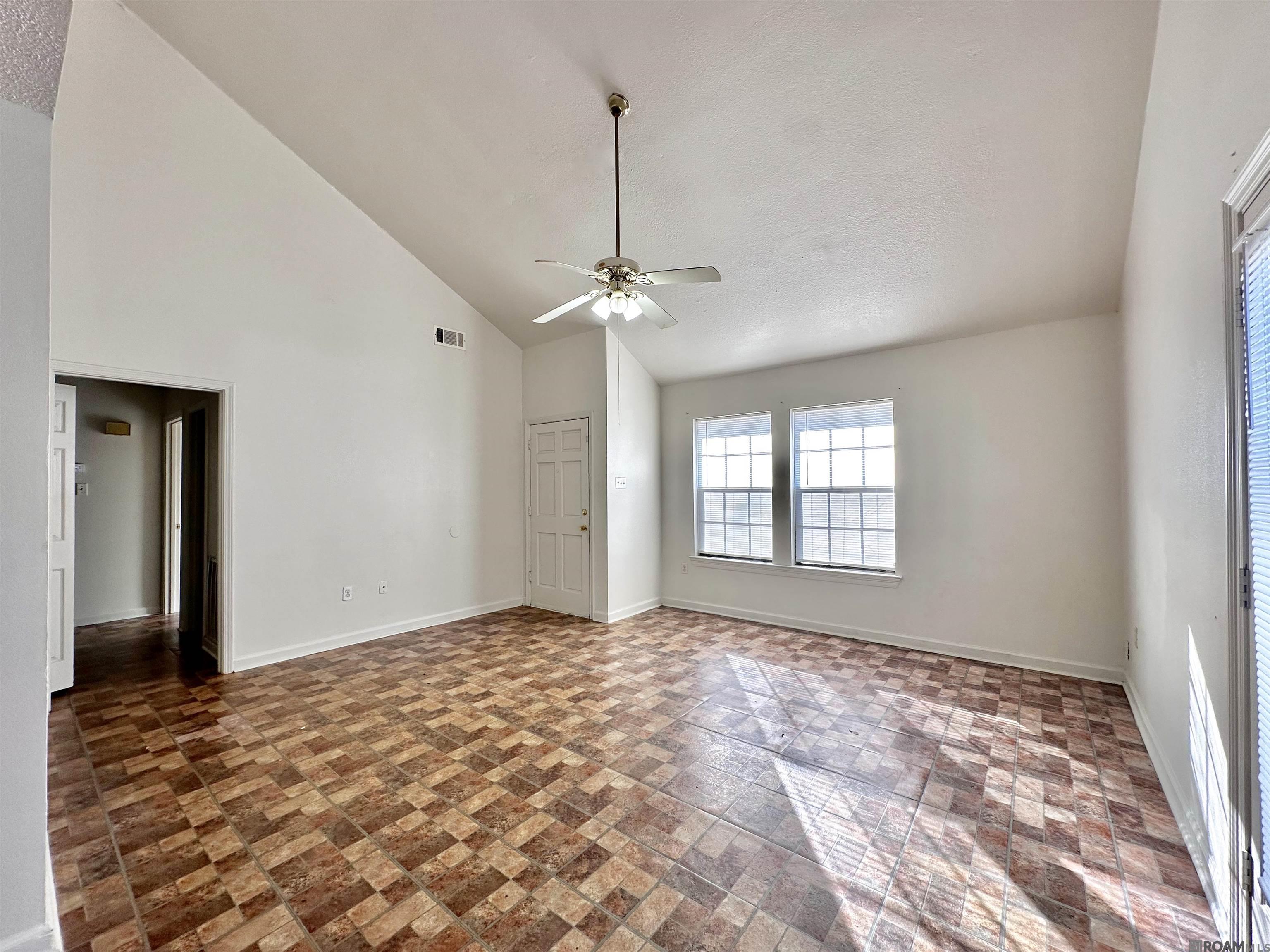 712,716,720,724 N Bullion Ave, Gonzales, LA, 70737