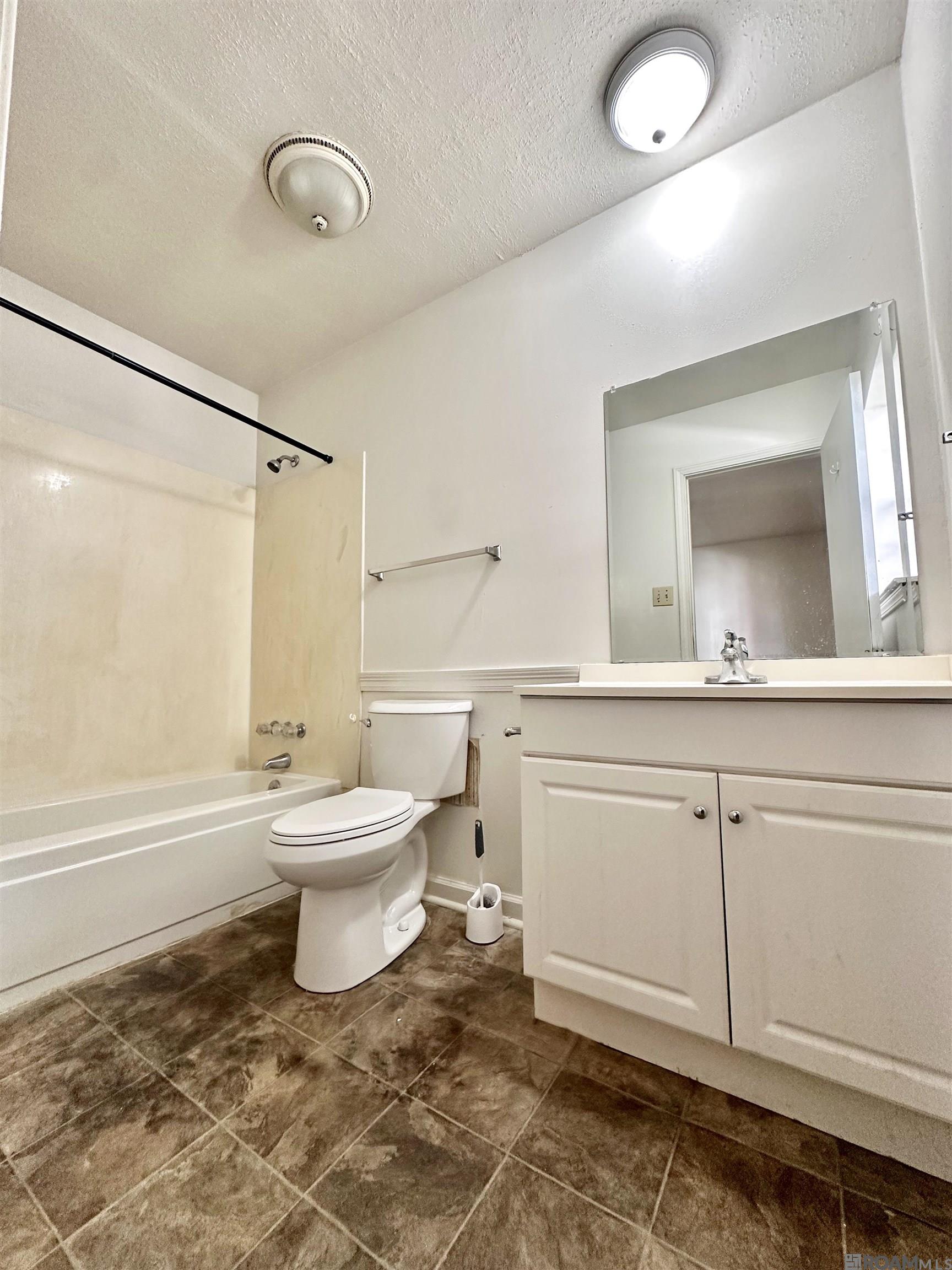 712,716,720,724 N Bullion Ave, Gonzales, LA, 70737