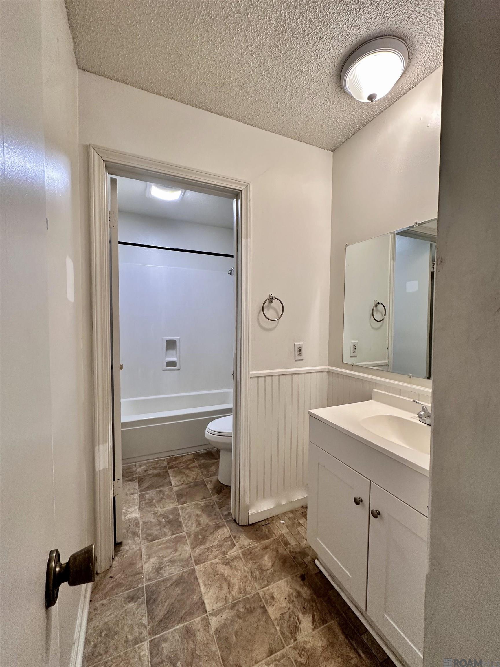 712,716,720,724 N Bullion Ave, Gonzales, LA, 70737