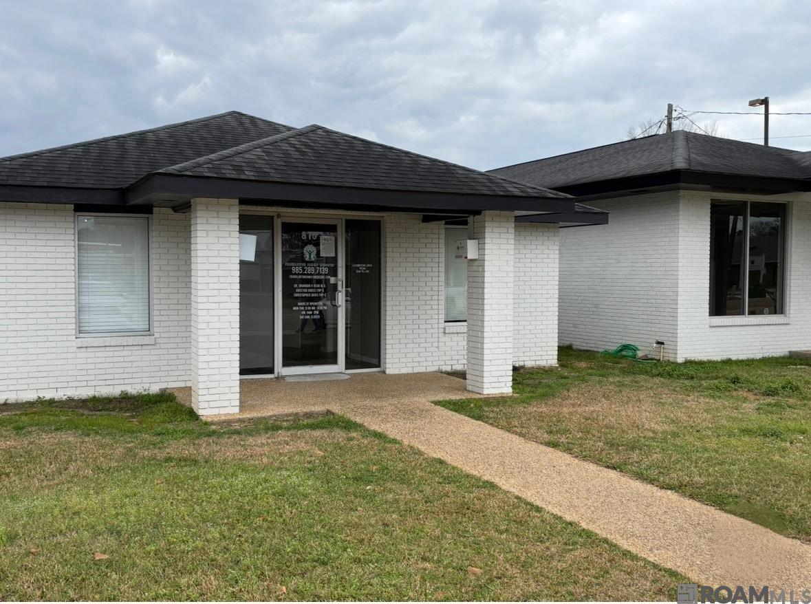 1733 N Acadian Thwy, Baton Rouge, LA, 70802