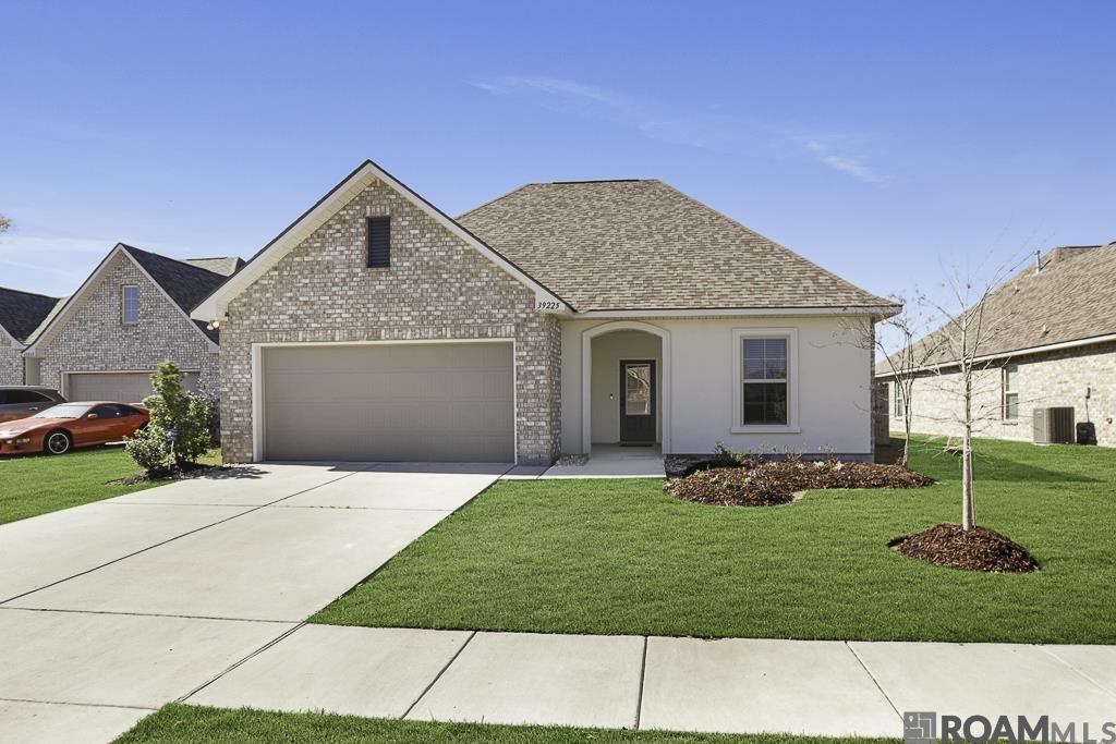 39225 Blue Heron Ct, Prairieville, LA, 70769
