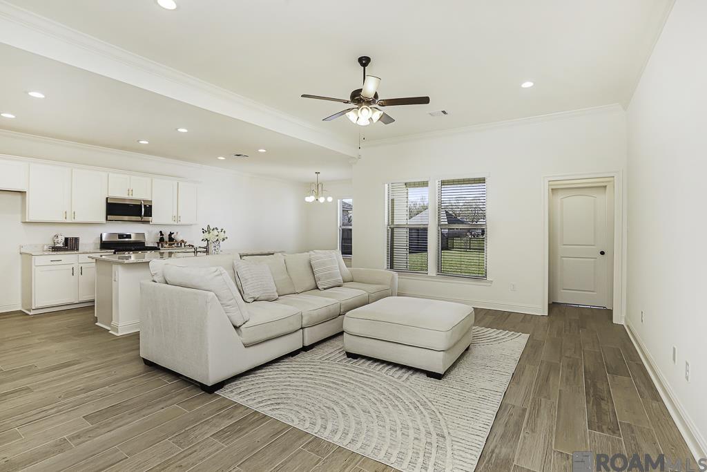 39225 Blue Heron Ct, Prairieville, LA, 70769