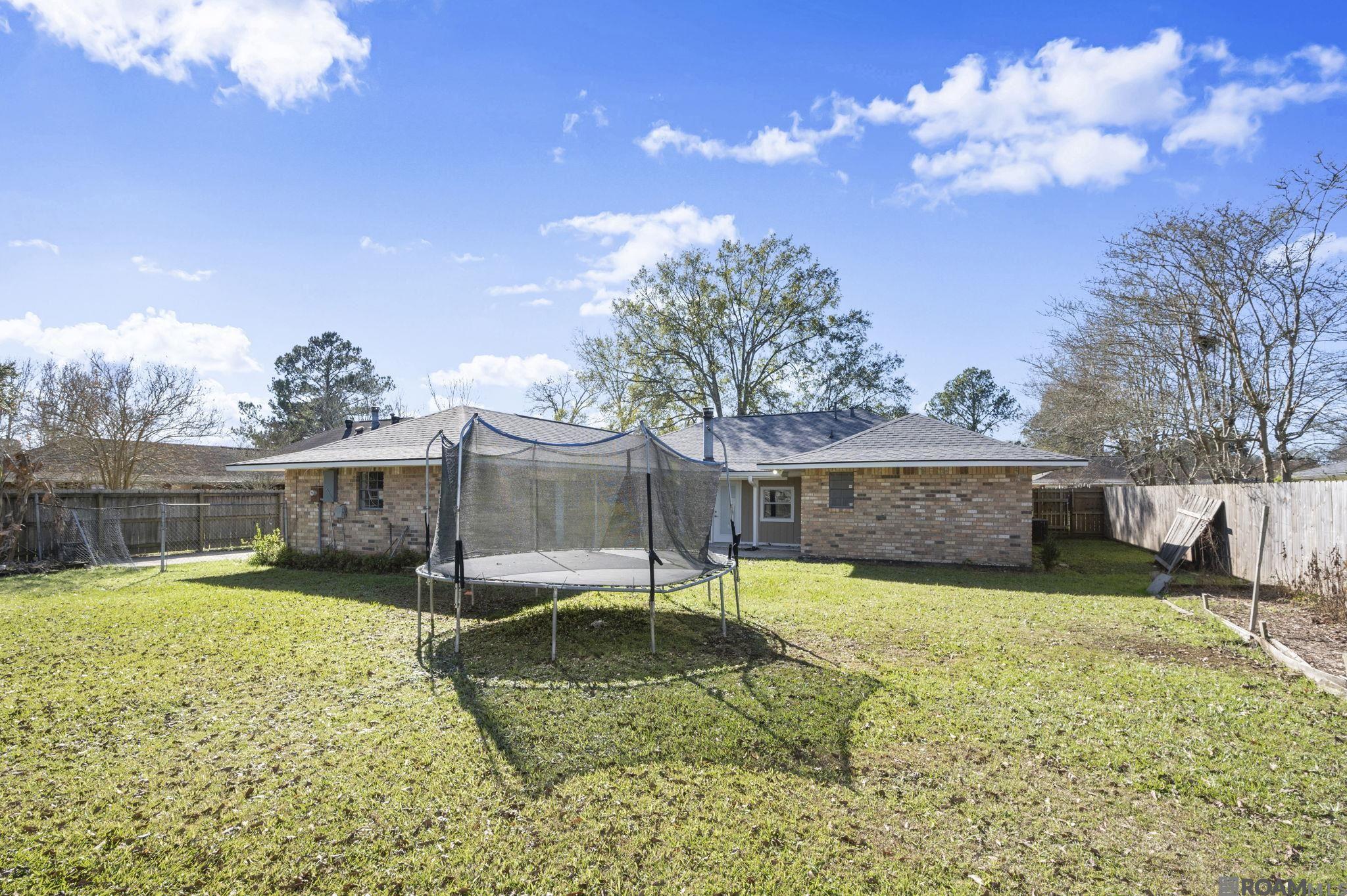 5023 Front Royal Dr, Baton Rouge, LA, 70817