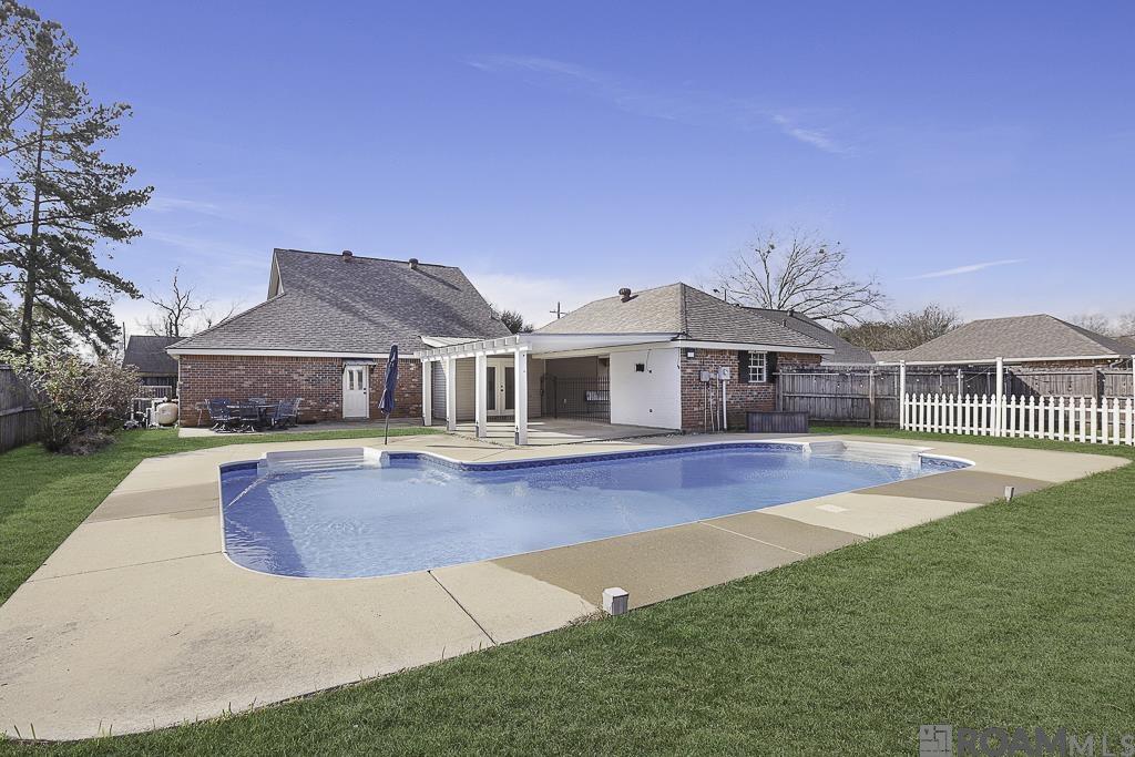 12035 Arrowood Ave, Baton Rouge, LA, 70818