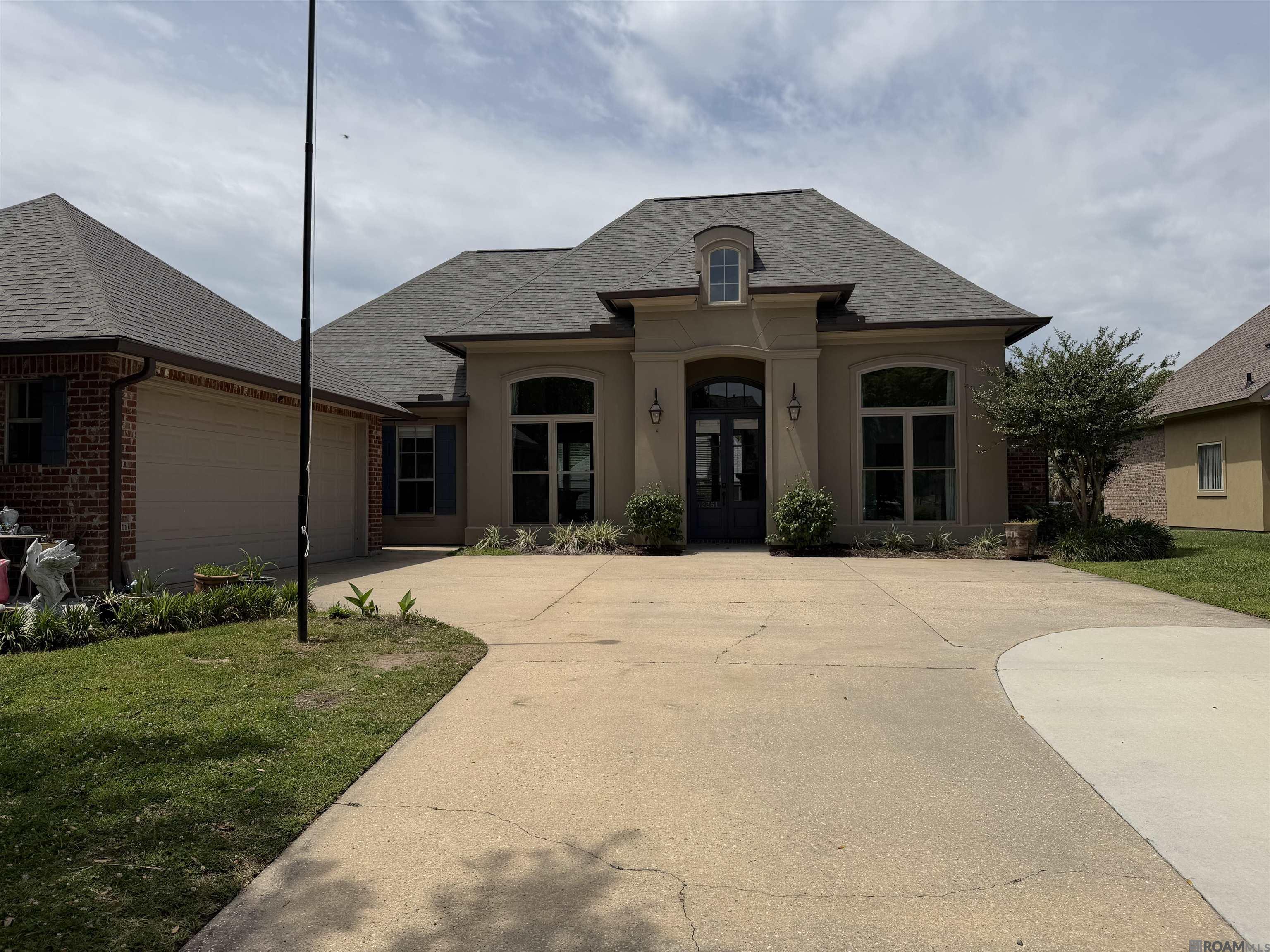 Oak Alley Estates