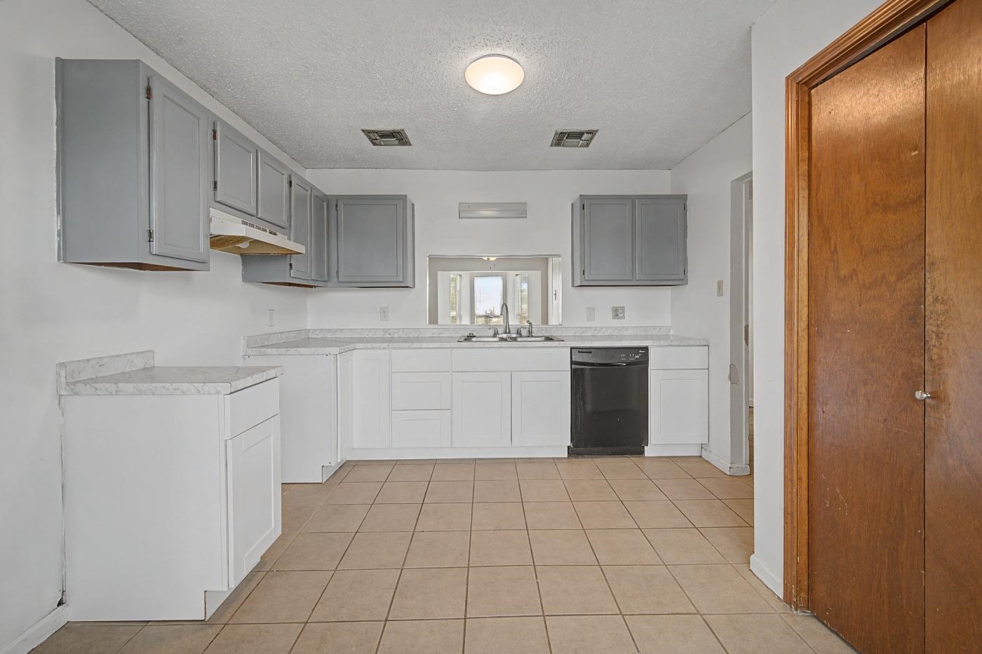 201 Greenbriar Dr, Houma, LA, 70364