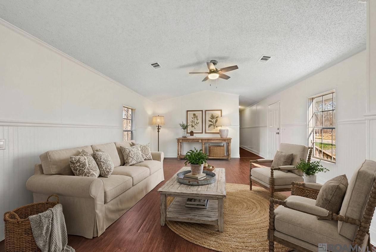 39054 Camp Dr, Prairieville, LA, 70769