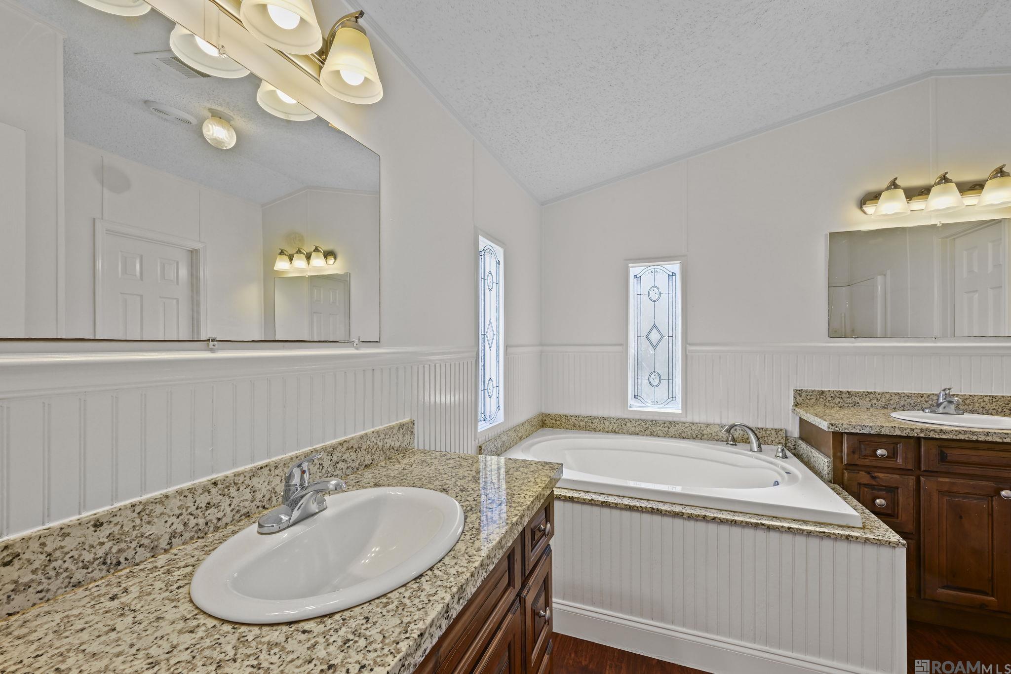 39054 Camp Dr, Prairieville, LA, 70769