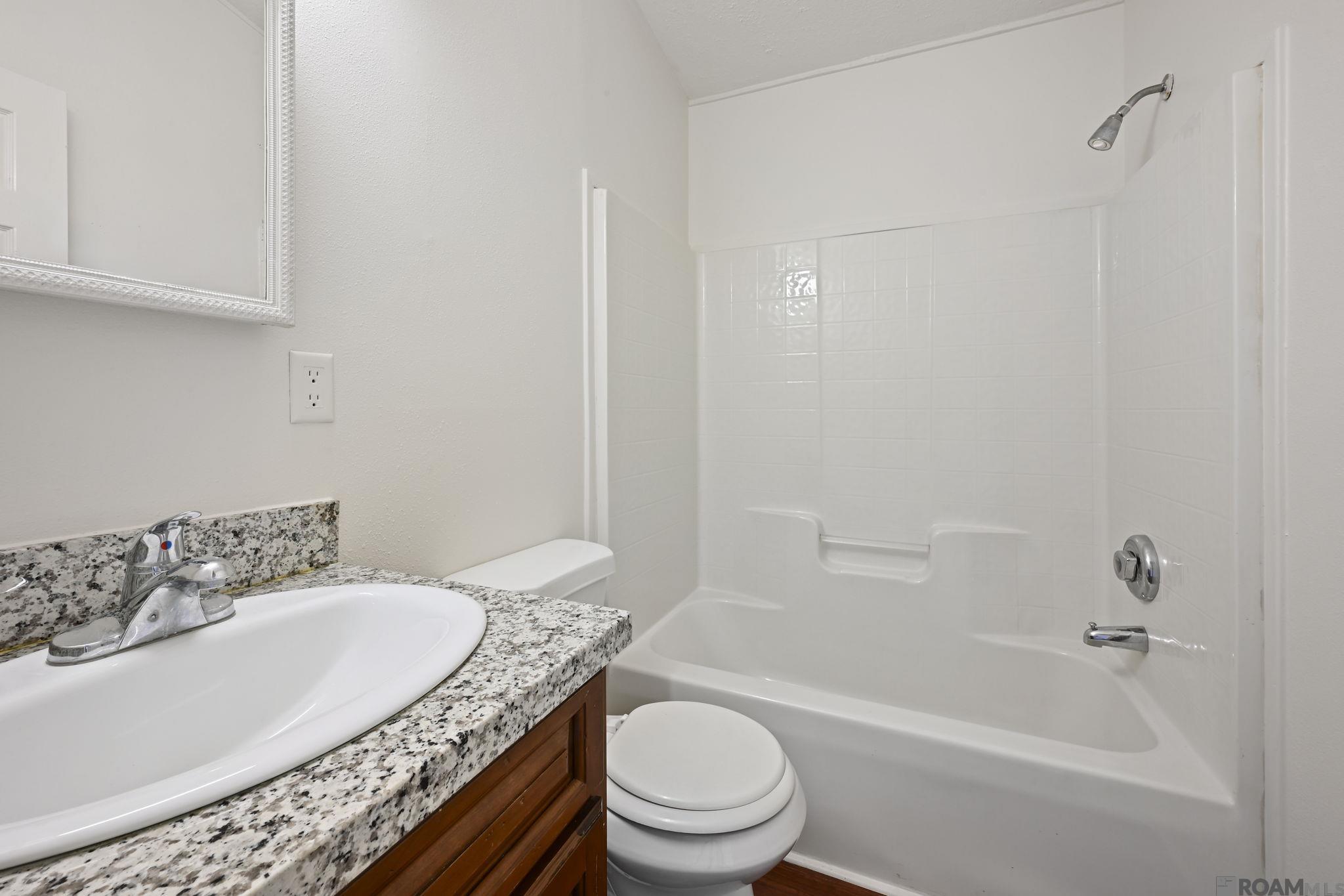 39054 Camp Dr, Prairieville, LA, 70769