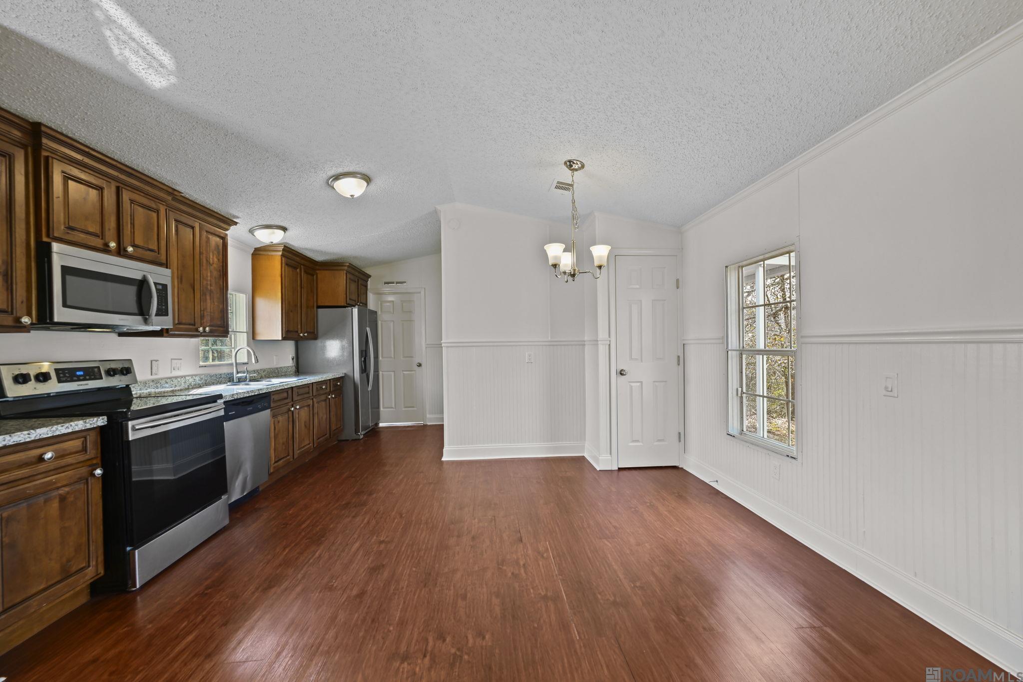 39054 Camp Dr, Prairieville, LA, 70769