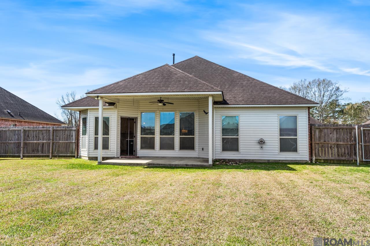 17604 Hoods Ridge Dr, Prairieville, LA, 70769