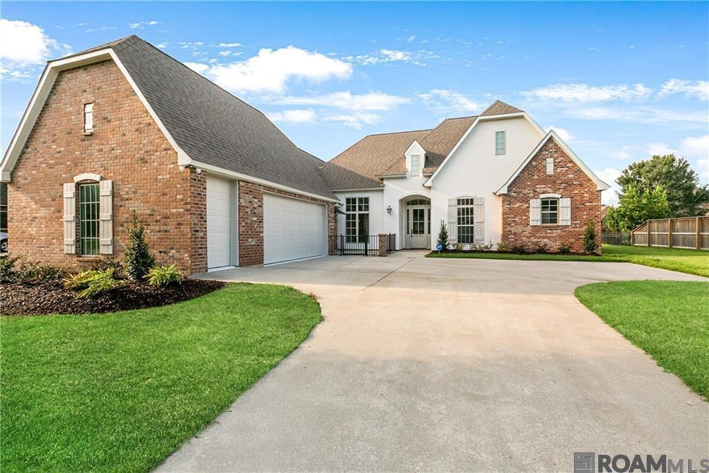 Oak Alley Estates