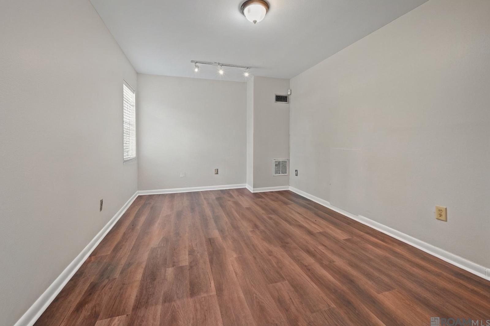 5557 Government St, Baton Rouge, LA, 70806