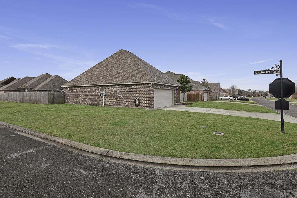 41131 Lakeway Cove Ave, Gonzales, LA, 70737