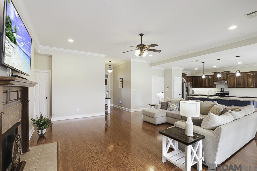 41131 Lakeway Cove Ave, Gonzales, LA, 70737