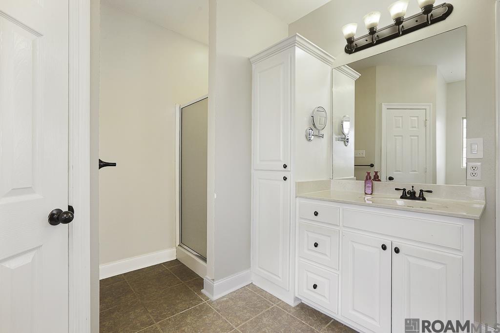 41131 Lakeway Cove Ave, Gonzales, LA, 70737