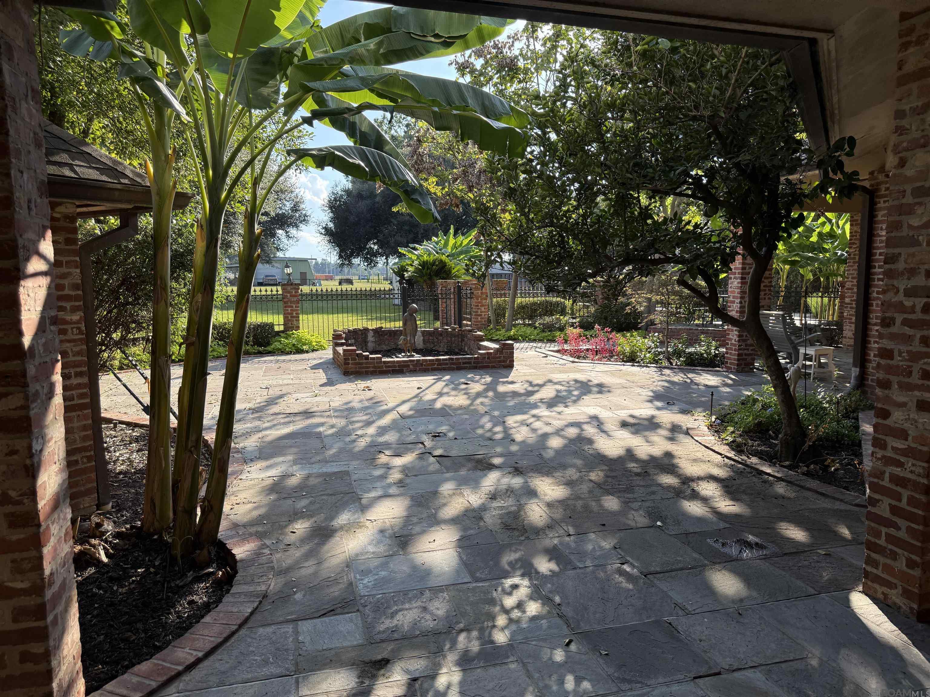 24010 Sherwood Dr, Plaquemine, LA, 70764