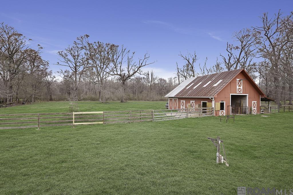 520 Pecan Dr, St Gabriel, LA, 70776