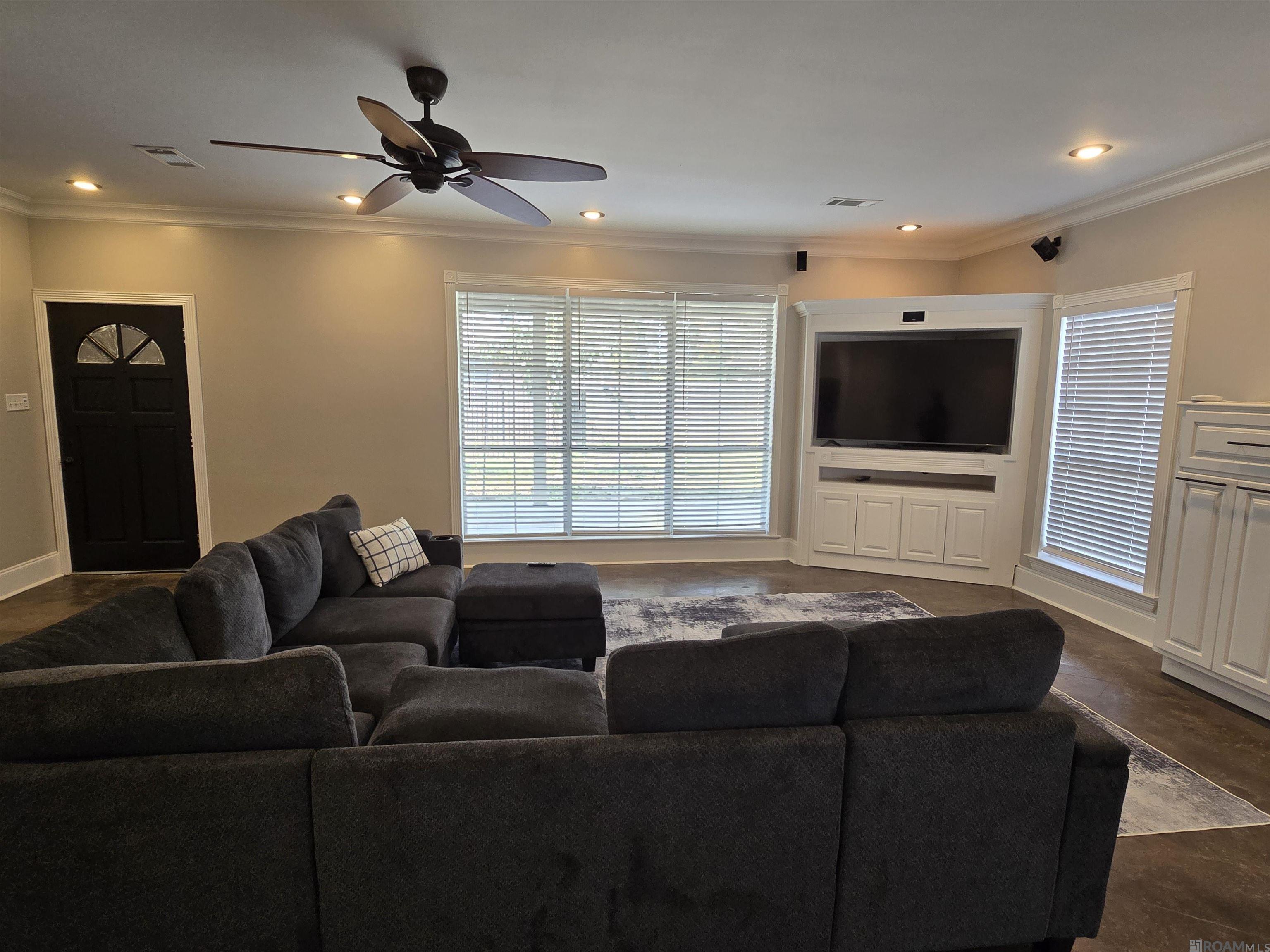 9235 Worthington Lake Ave, Baton Rouge, LA, 70810