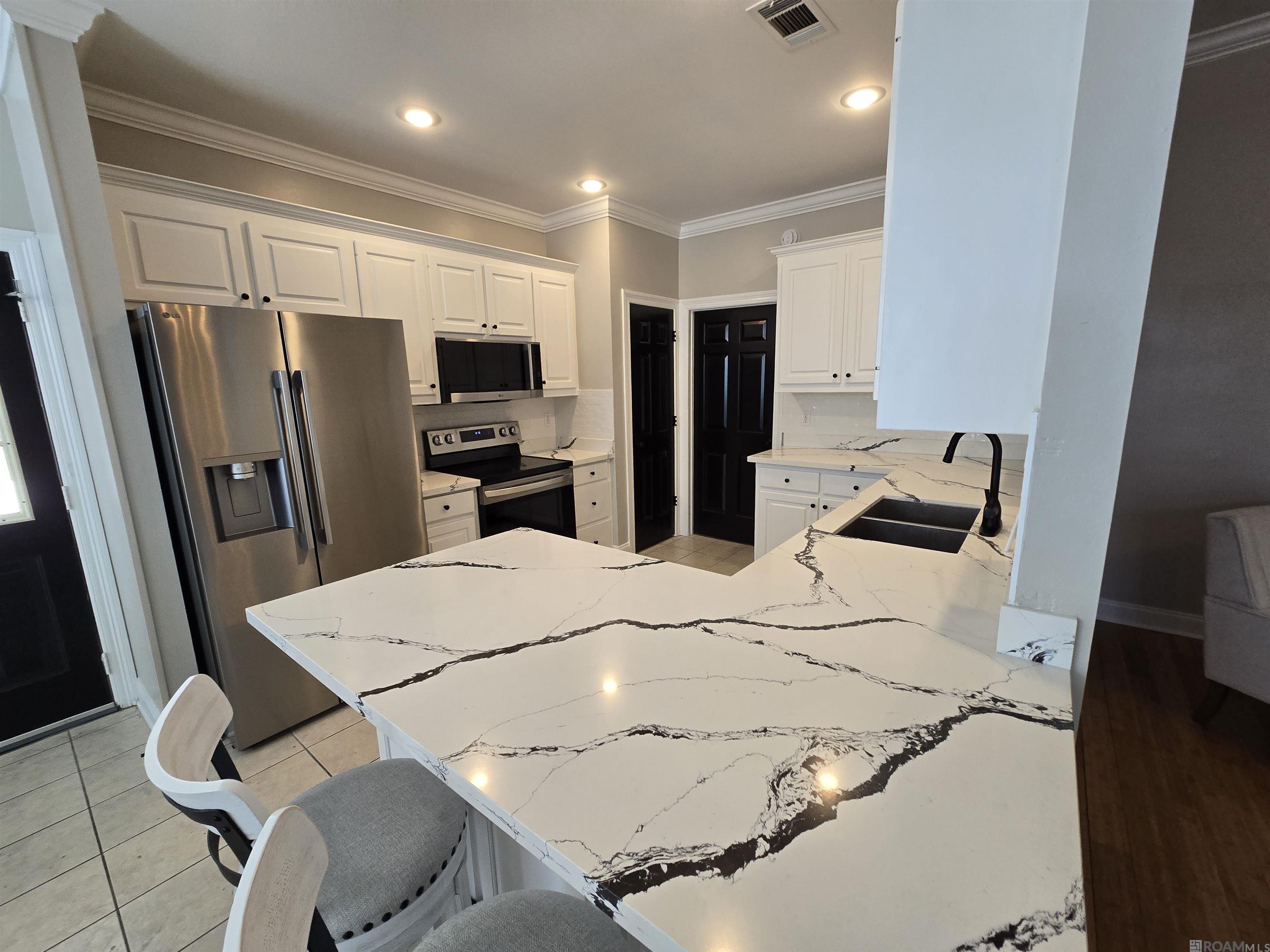 9235 Worthington Lake Ave, Baton Rouge, LA, 70810