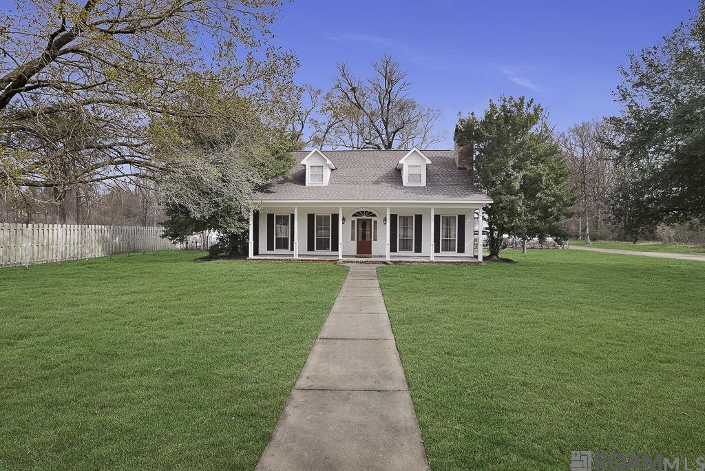 8946 Foxgate Dr, Baton Rouge, LA, 70809