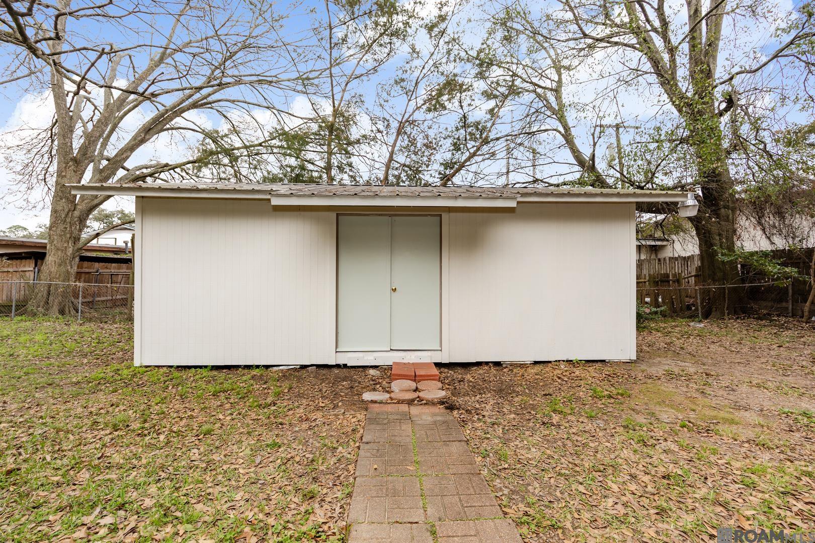 819 Ave F, Port Allen, LA, 70767