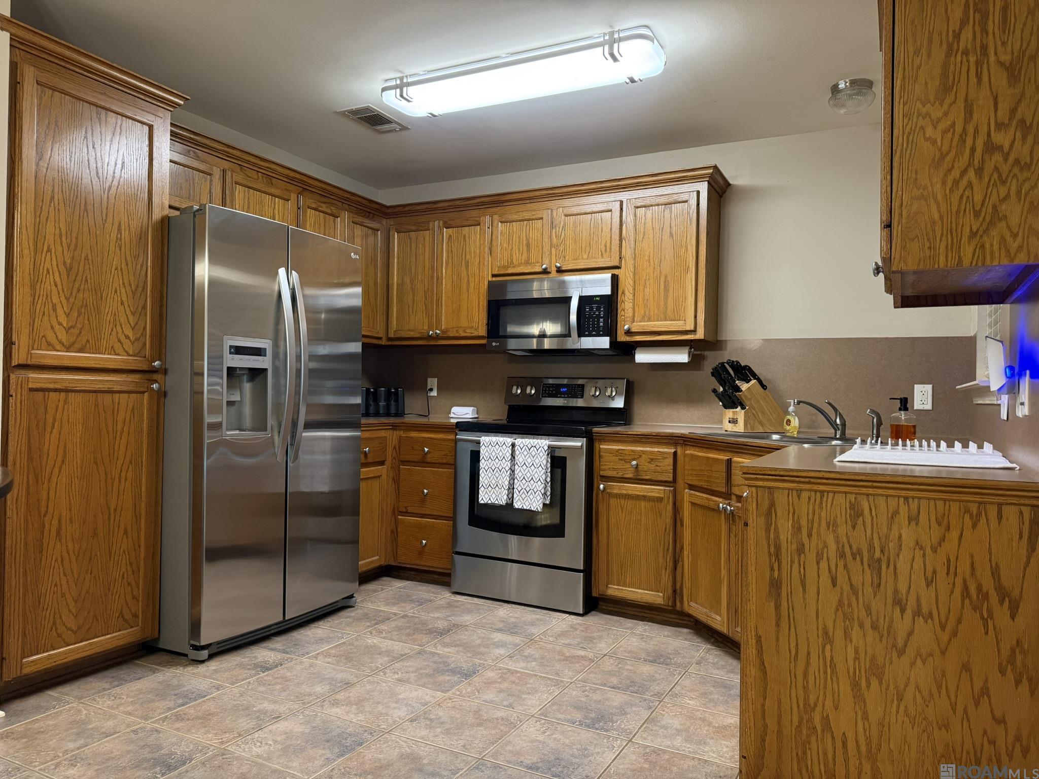 15290 W Bayou Dr, Prairieville, LA, 70769