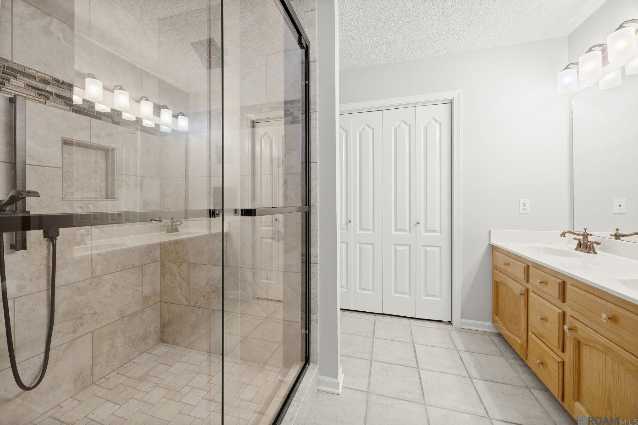 18596 White Oak Rd, Prairieville, LA, 70769