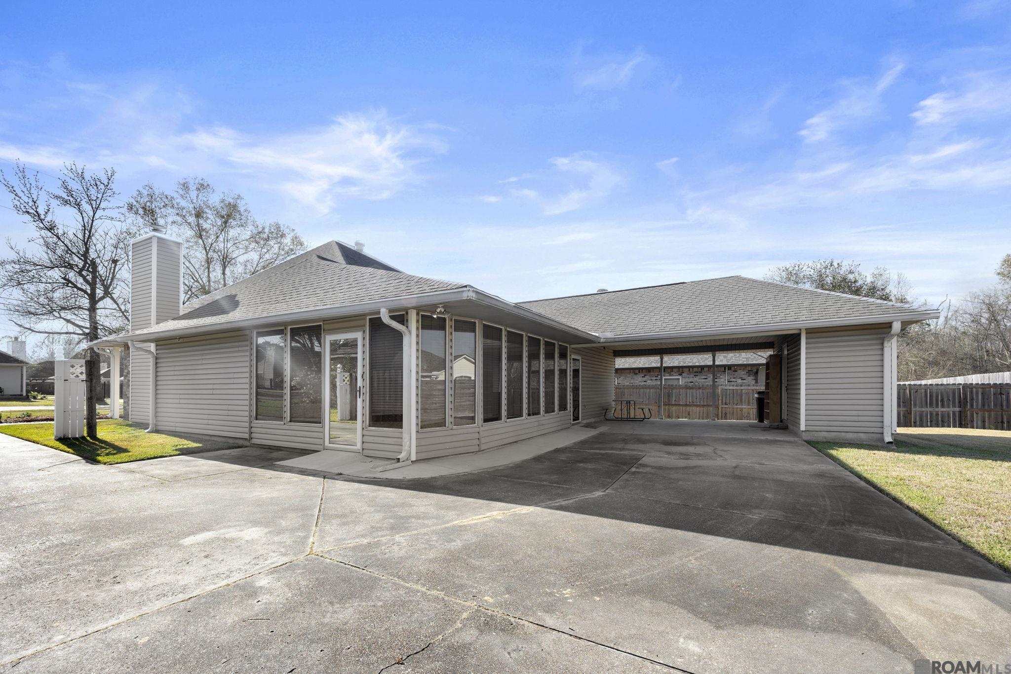18596 White Oak Rd, Prairieville, LA, 70769