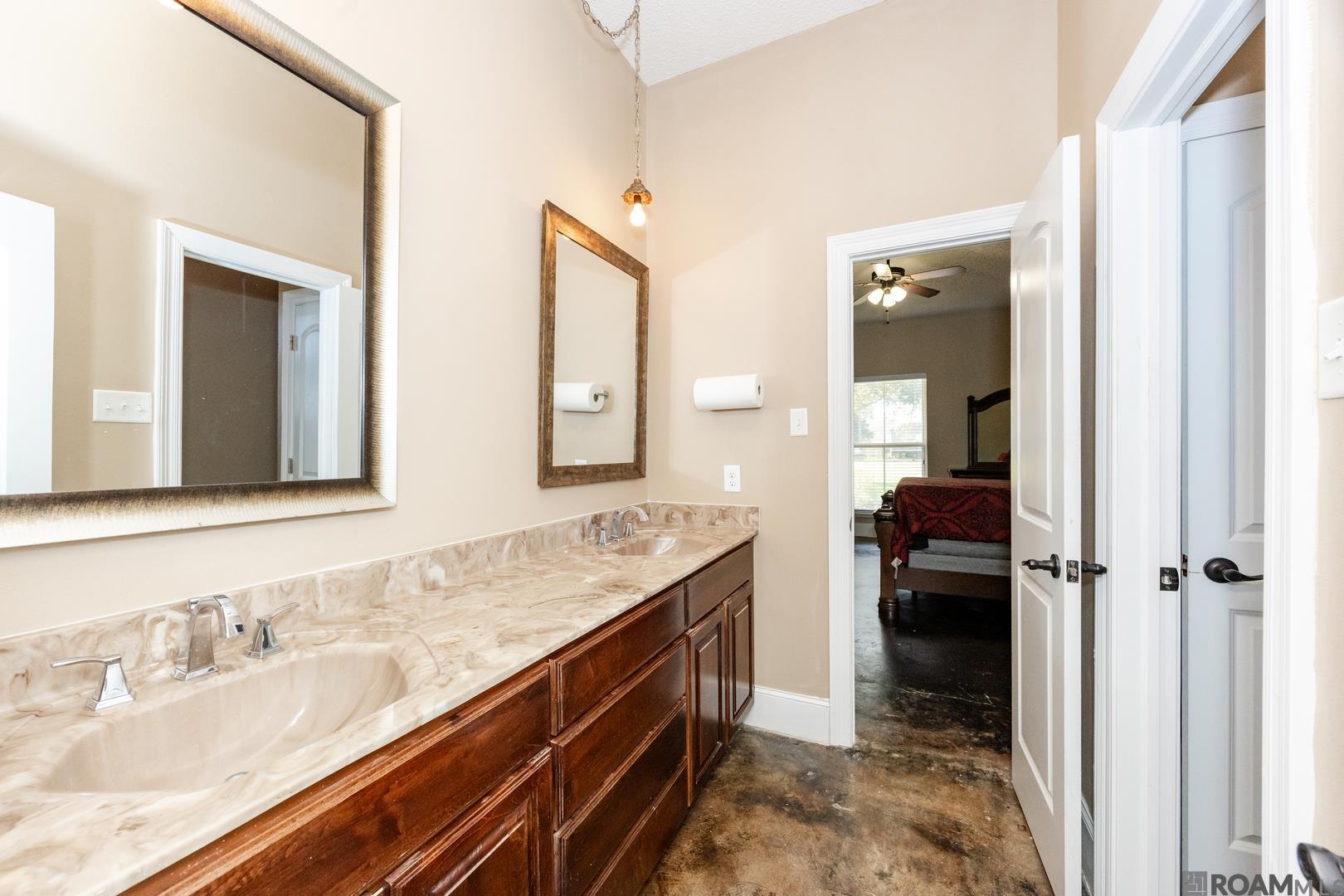 12148 La Hwy 73, Geismar, LA, 70734