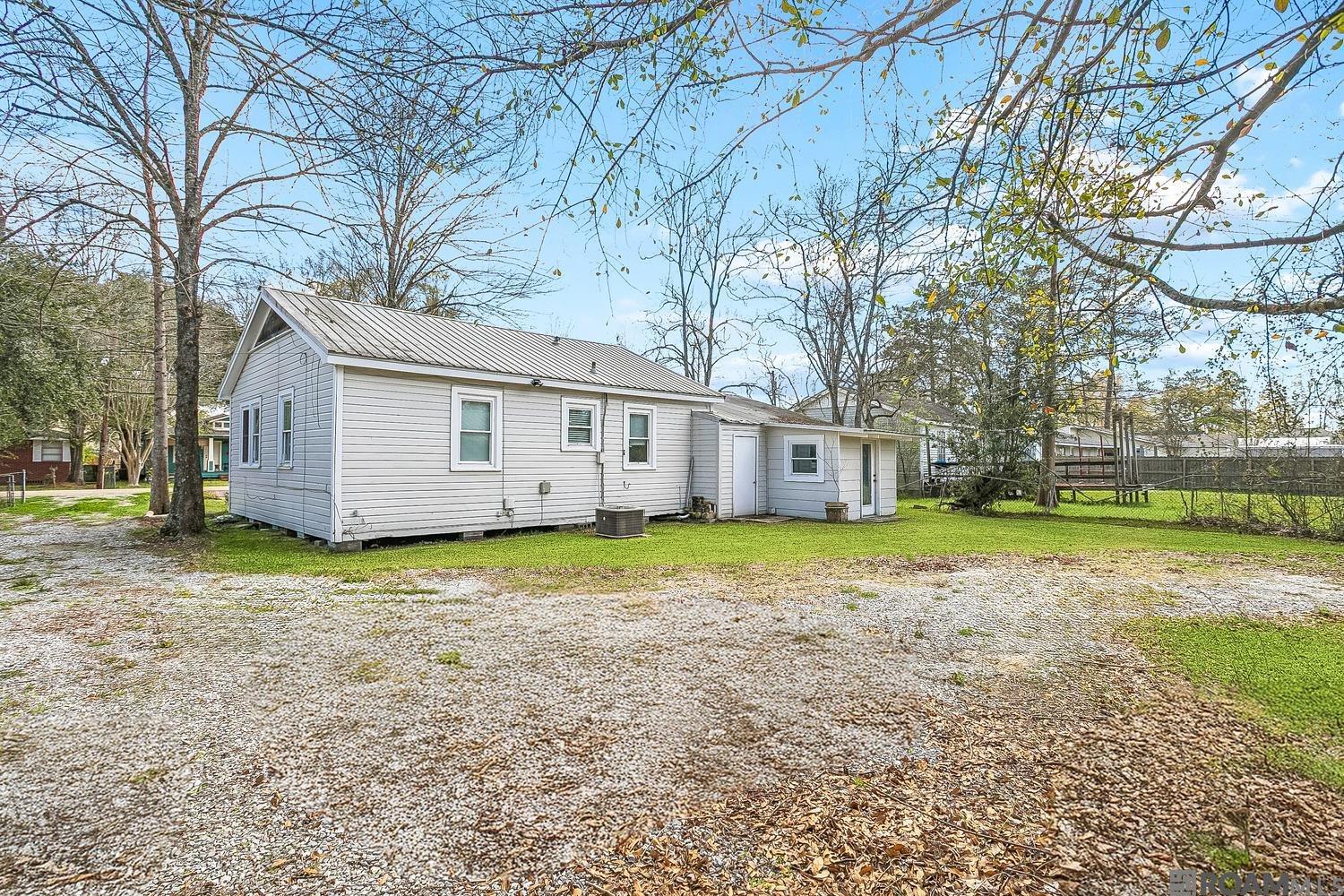 215 8th Street Dr, Ponchatoula, LA, 70454