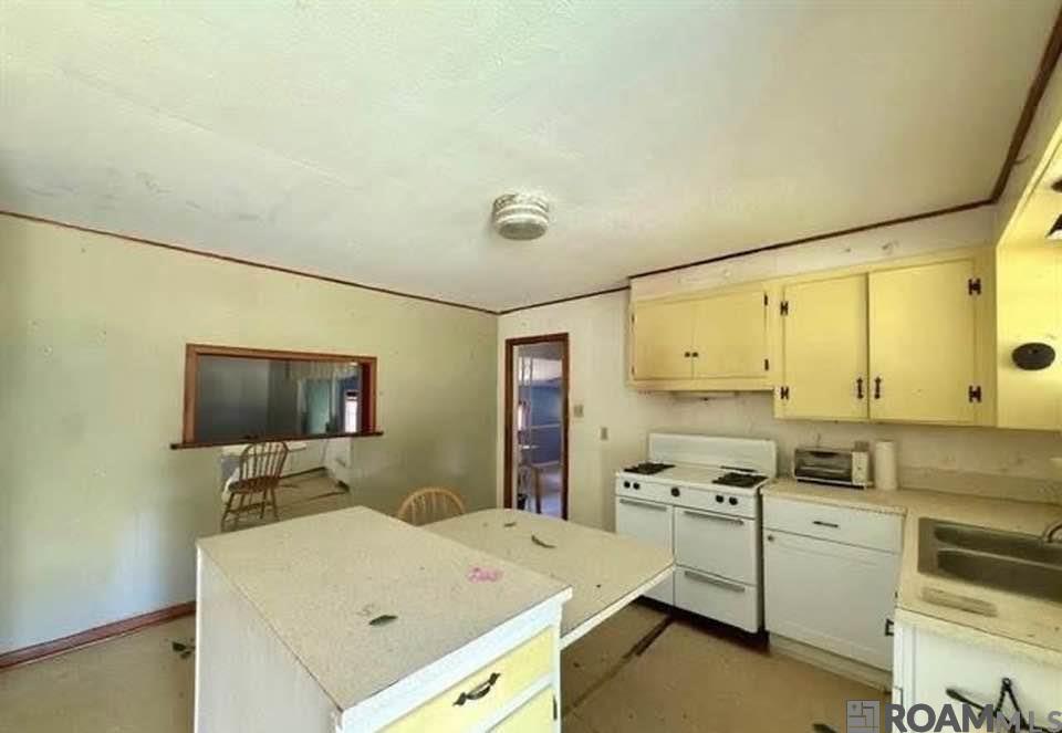 9001 Springfield Rd, Denham Springs, LA, 70706