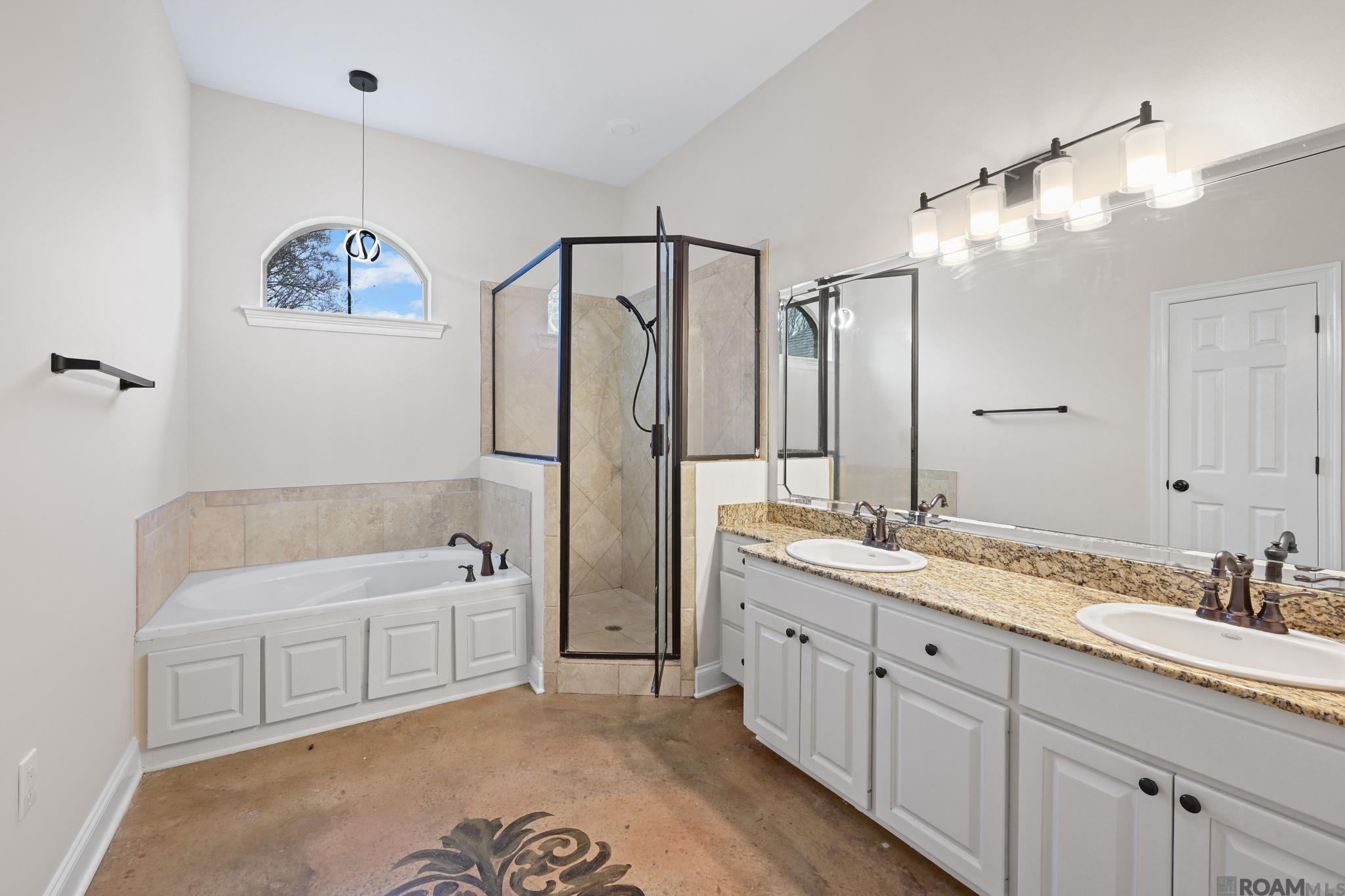 12289 River Highlands, St Amant, LA, 70774