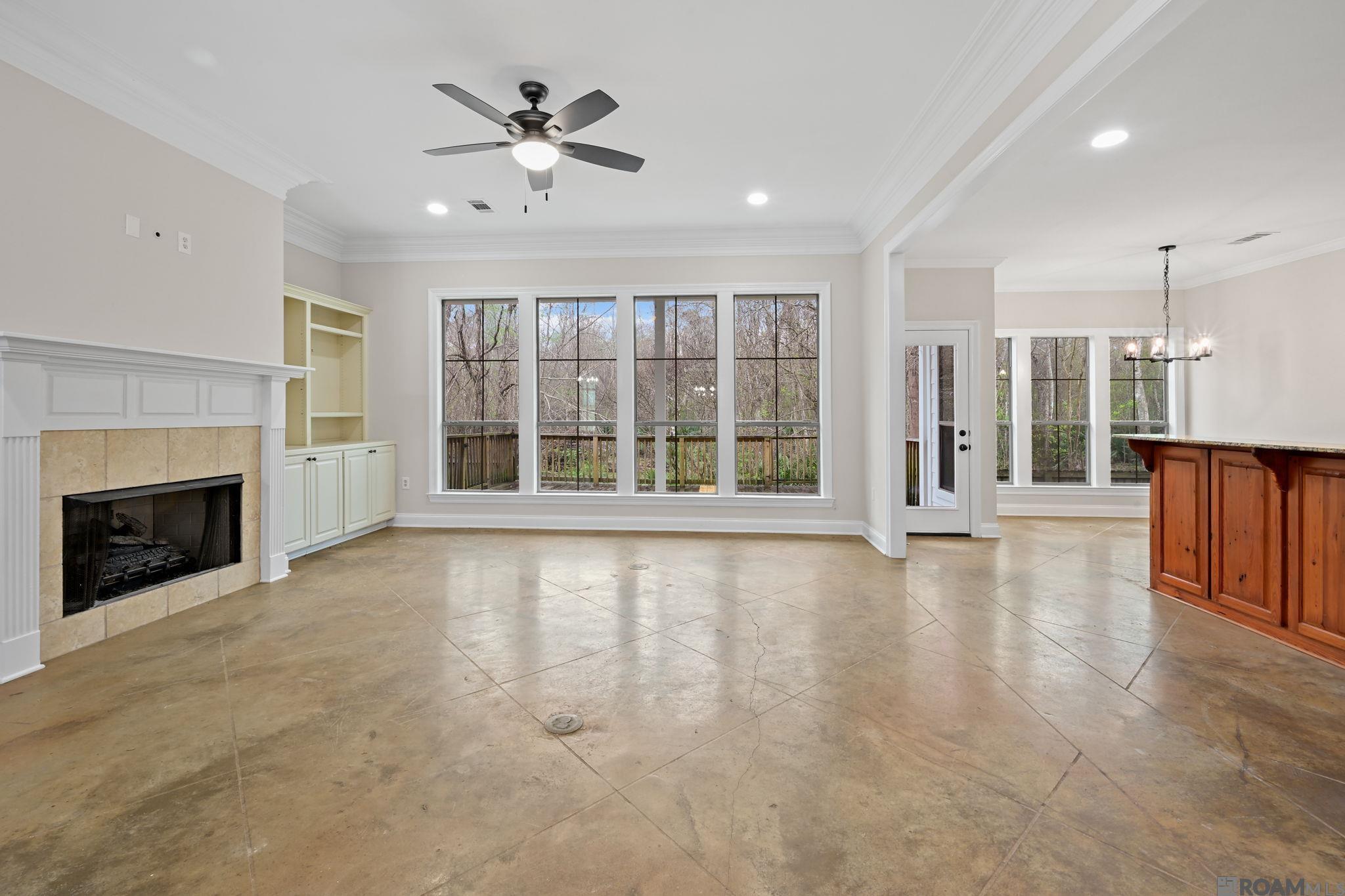 12289 River Highlands, St Amant, LA, 70774