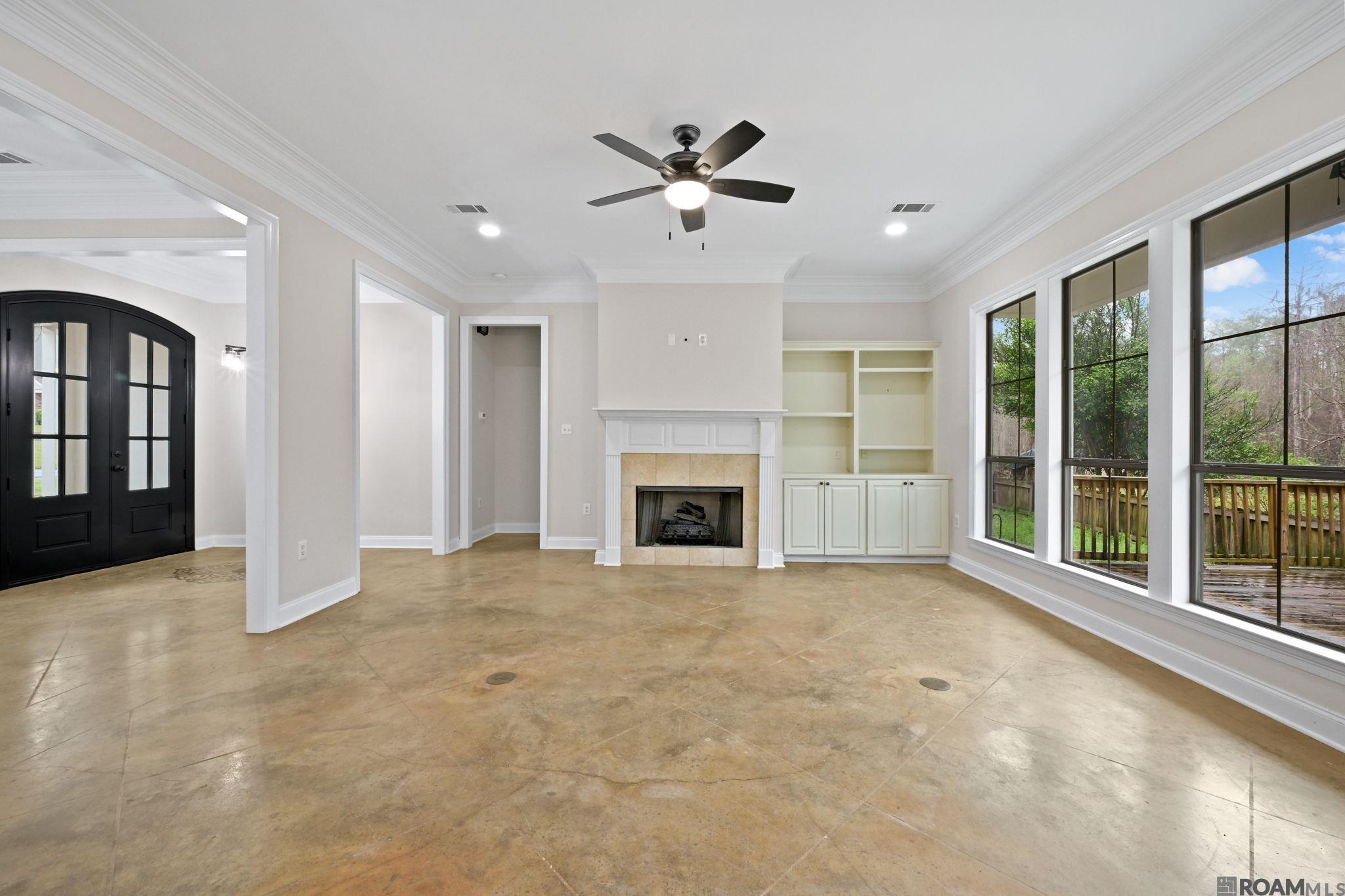 12289 River Highlands, St Amant, LA, 70774