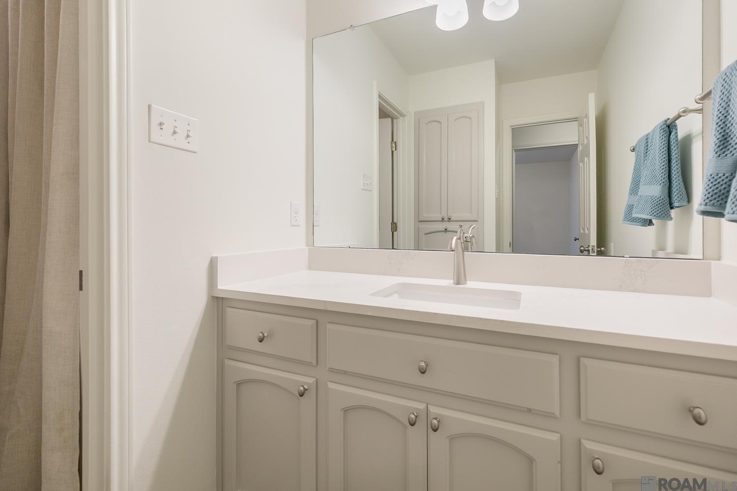 18553 Lake Iris Ave, Baton Rouge, LA, 70817