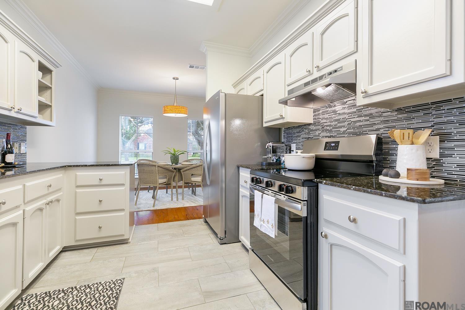 18553 Lake Iris Ave, Baton Rouge, LA, 70817