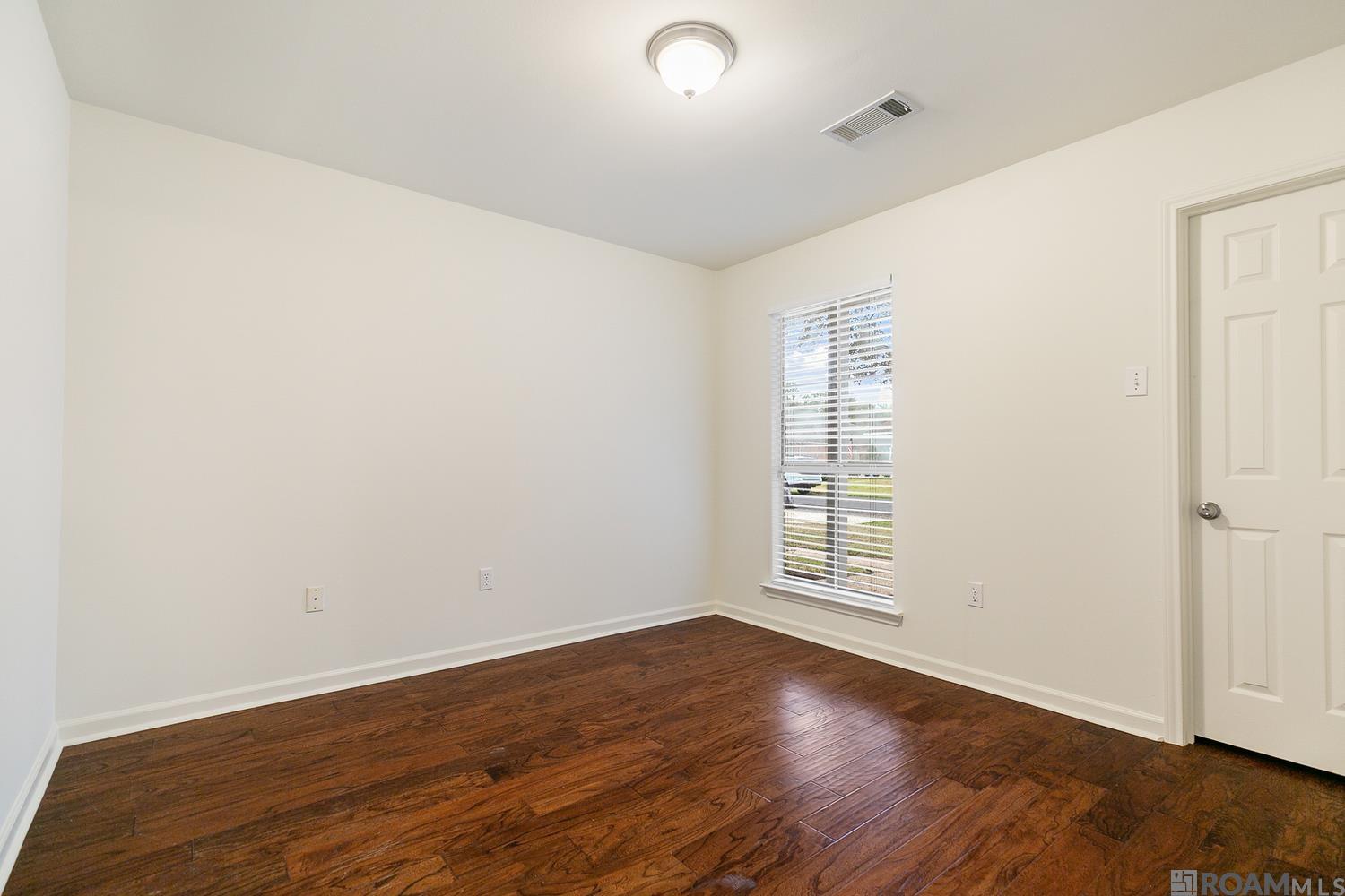 18553 Lake Iris Ave, Baton Rouge, LA, 70817